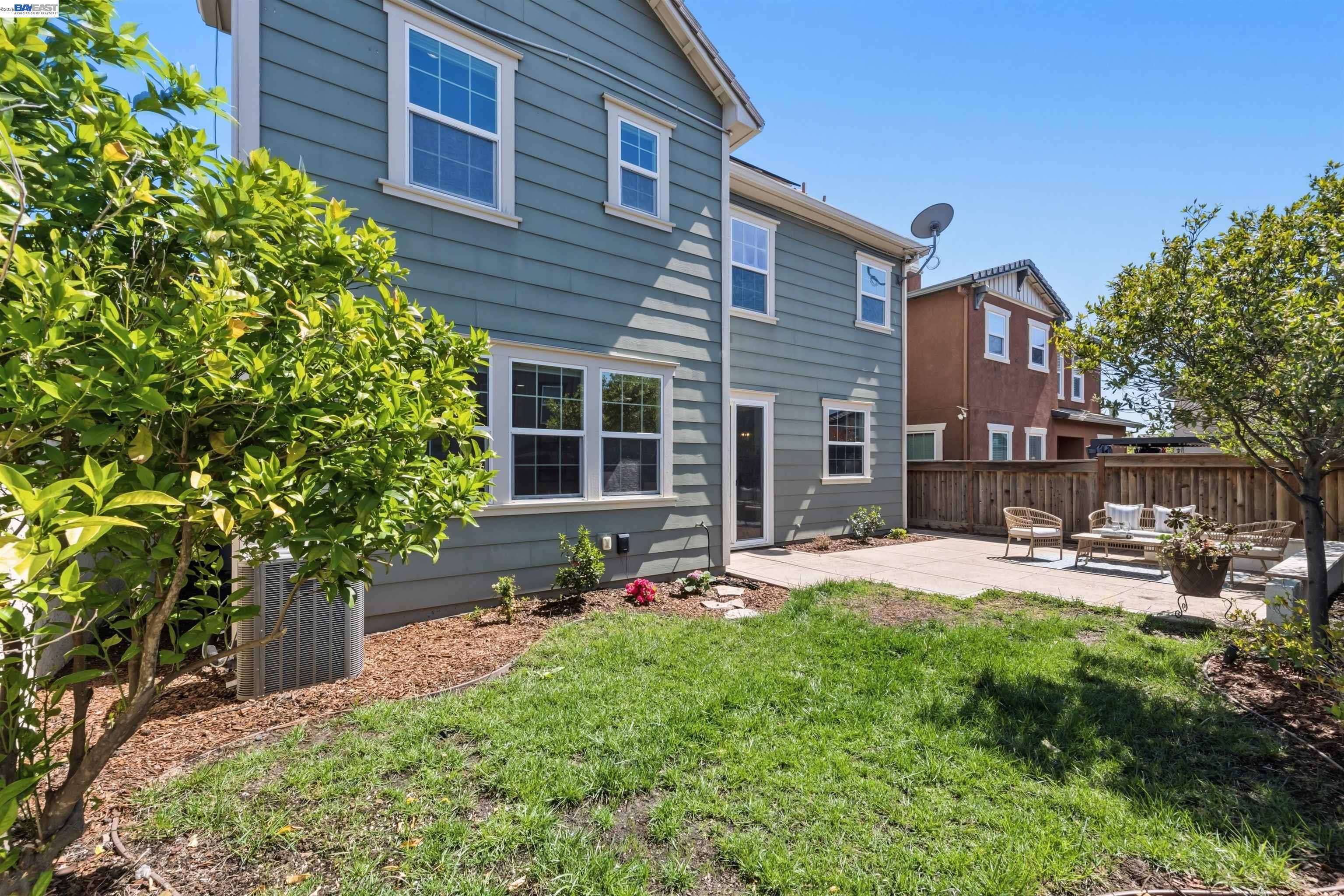 Detail Gallery Image 39 of 44 For 4978 Houlton Ct, Dublin,  CA 94568 - 5 Beds | 3/1 Baths