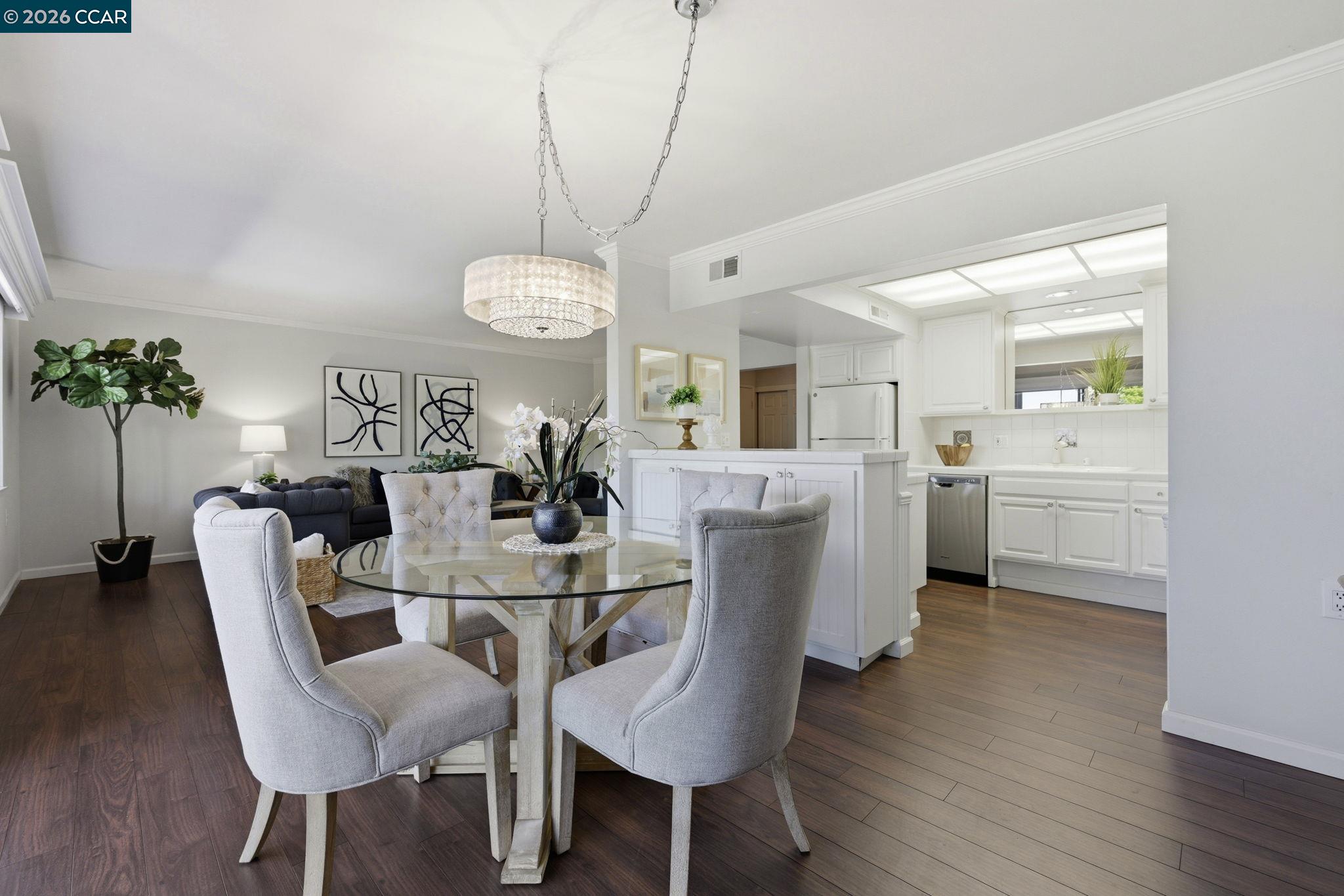 Photo #1: 41129302 Listing: Photo #1