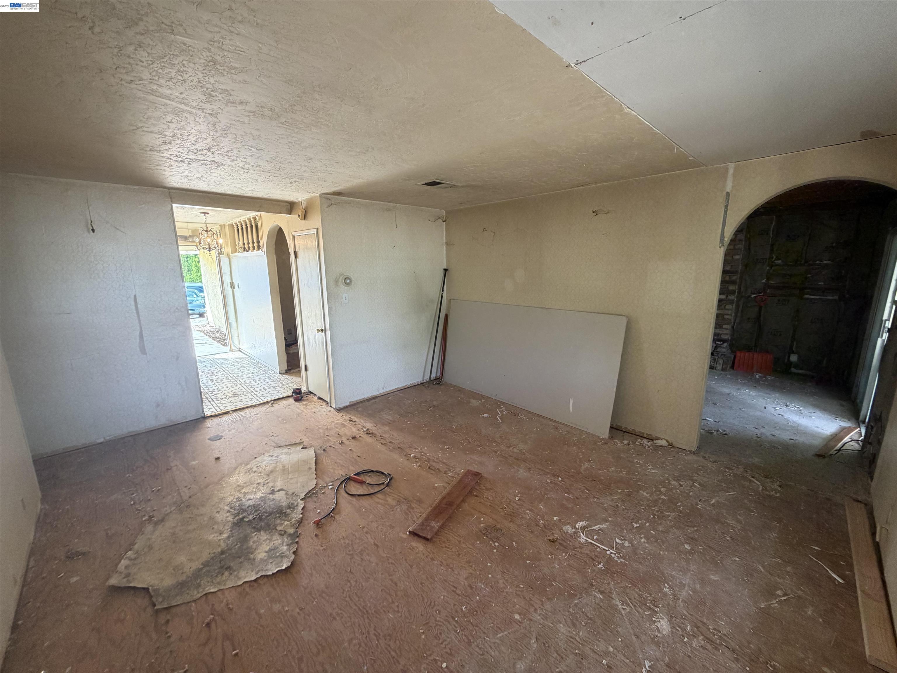 Detail Gallery Image 7 of 16 For 2729 Alamo Ct, Antioch,  CA 94509 - 3 Beds | 2 Baths