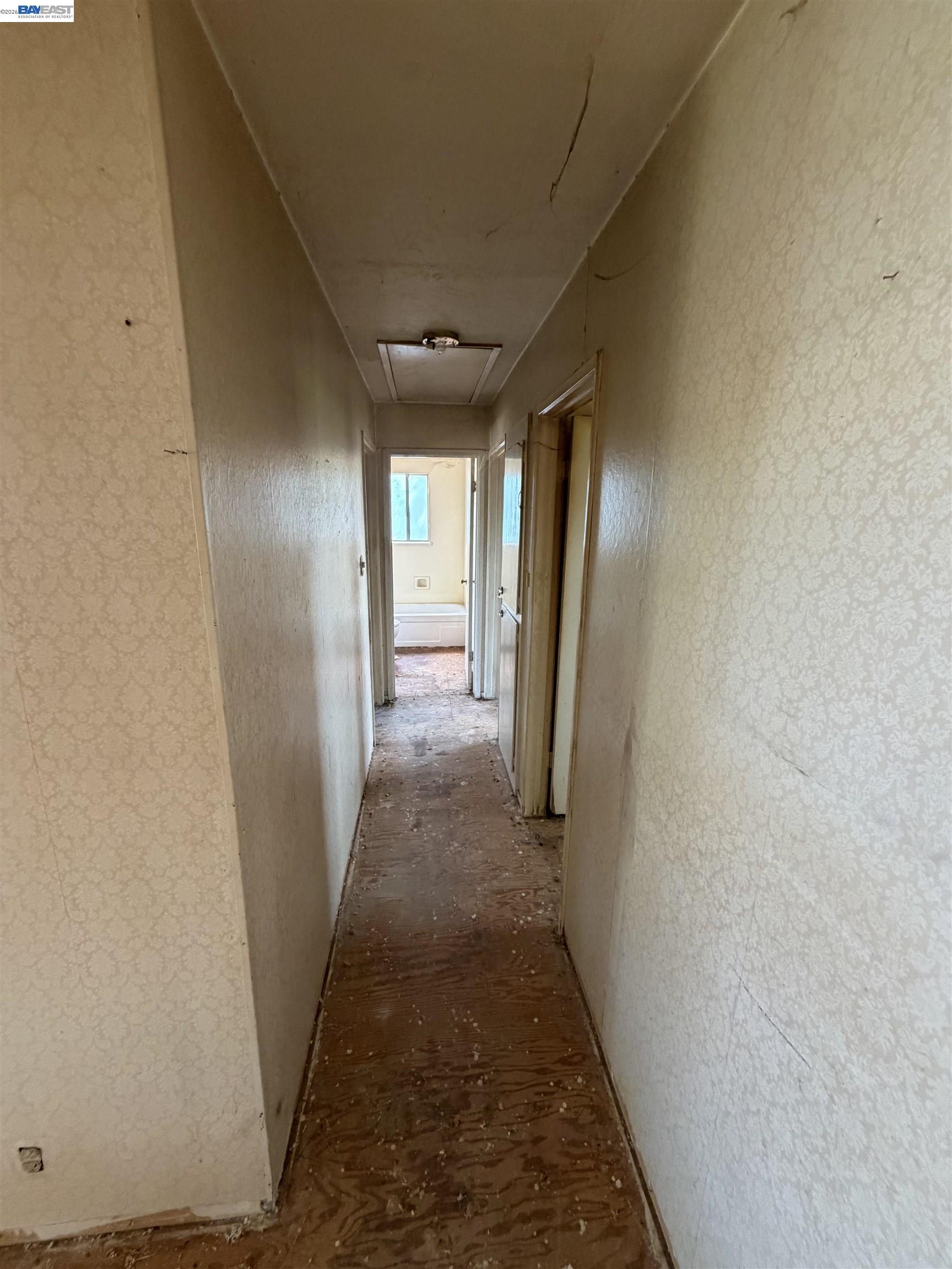 Detail Gallery Image 8 of 16 For 2729 Alamo Ct, Antioch,  CA 94509 - 3 Beds | 2 Baths