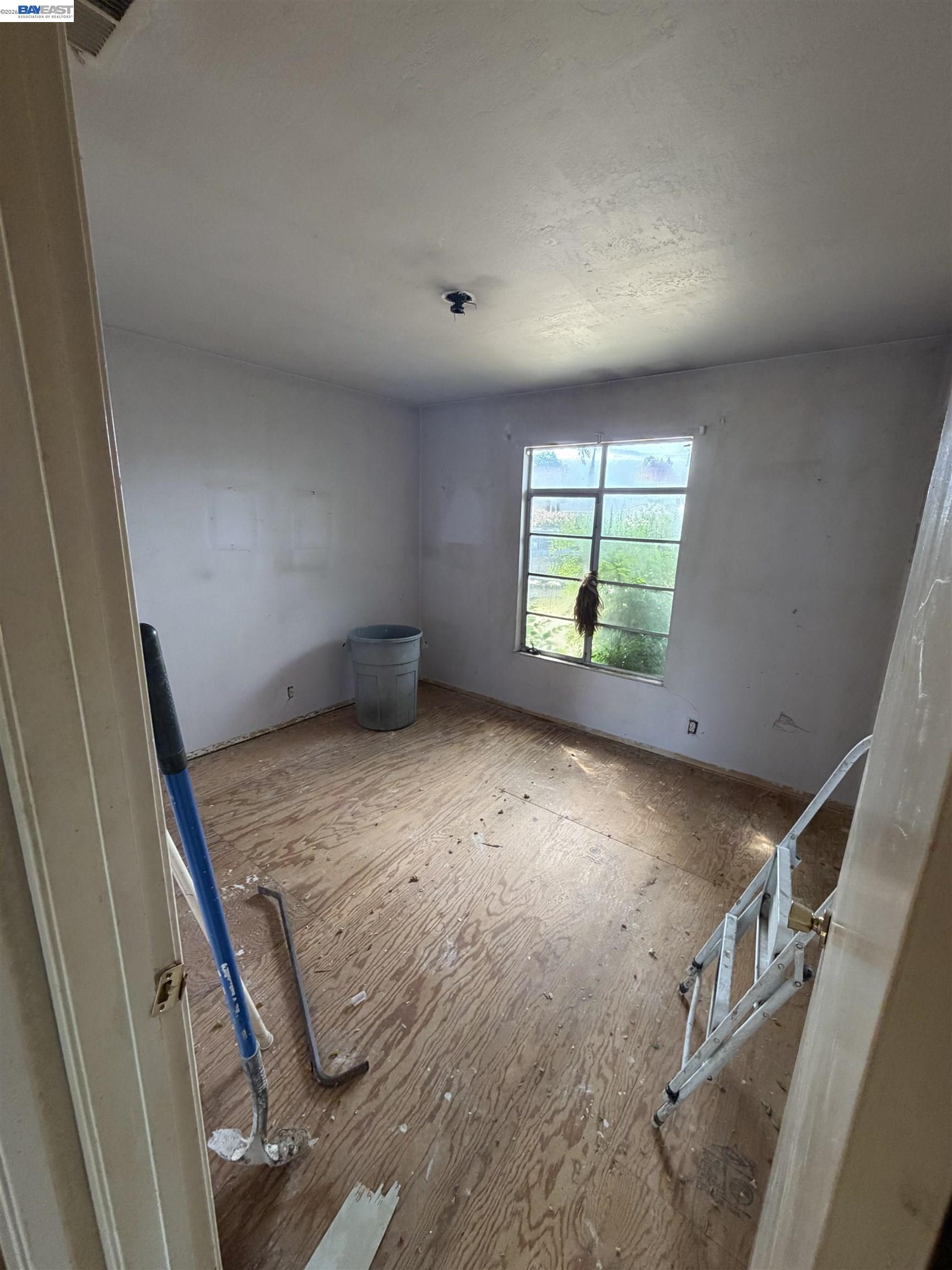 Detail Gallery Image 10 of 16 For 2729 Alamo Ct, Antioch,  CA 94509 - 3 Beds | 2 Baths