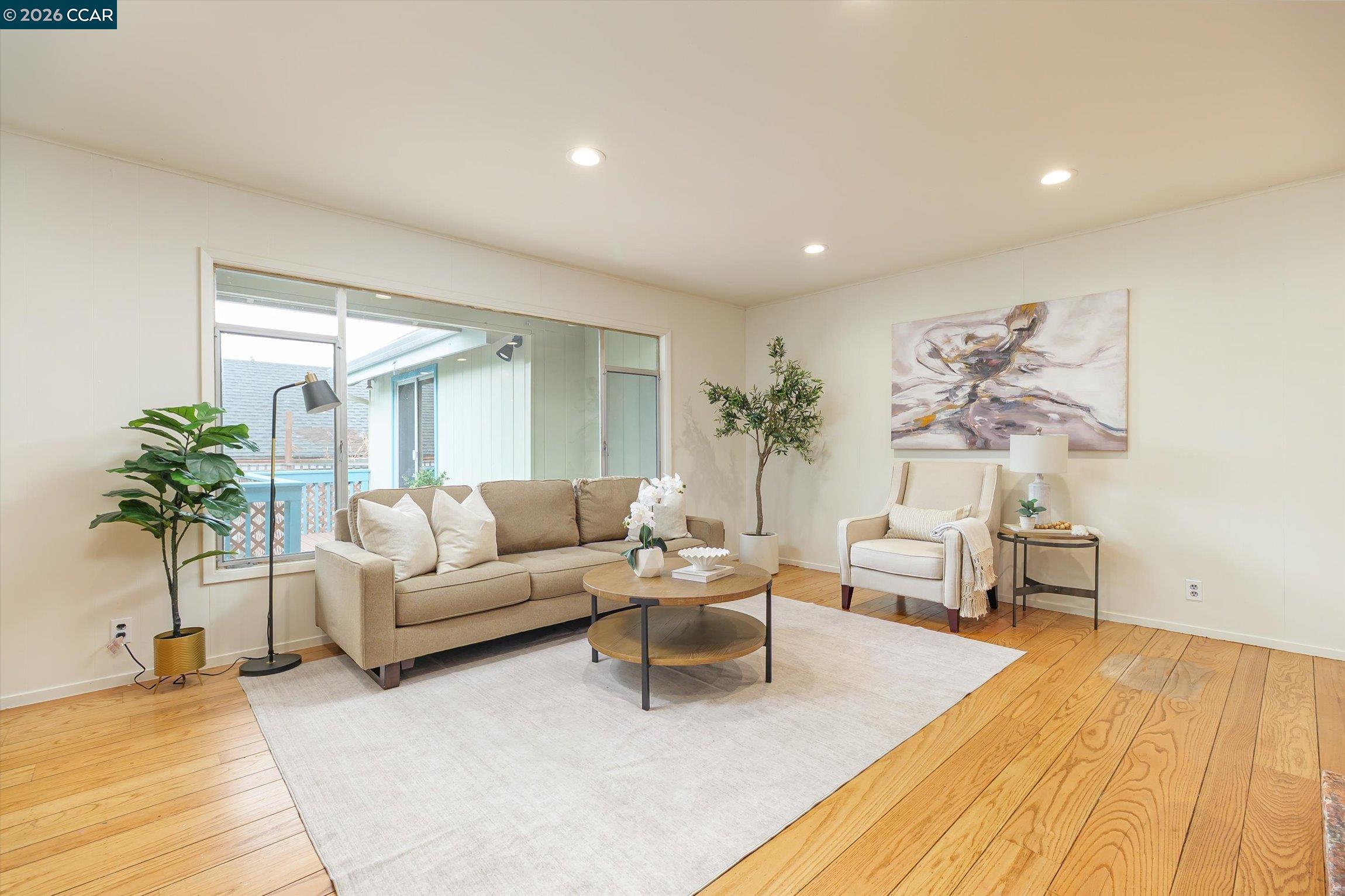 Detail Gallery Image 6 of 28 For 315 Forbes Ave, San Rafael,  CA 94901 - 2 Beds | 2 Baths