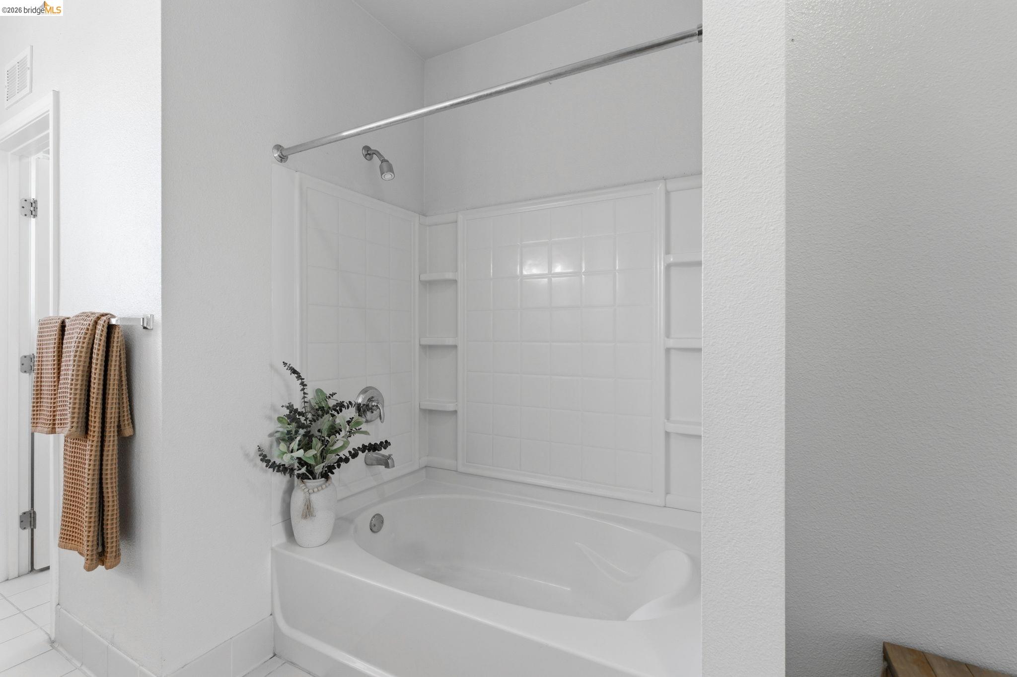 Photo #21: 41129307 Listing: Photo #21