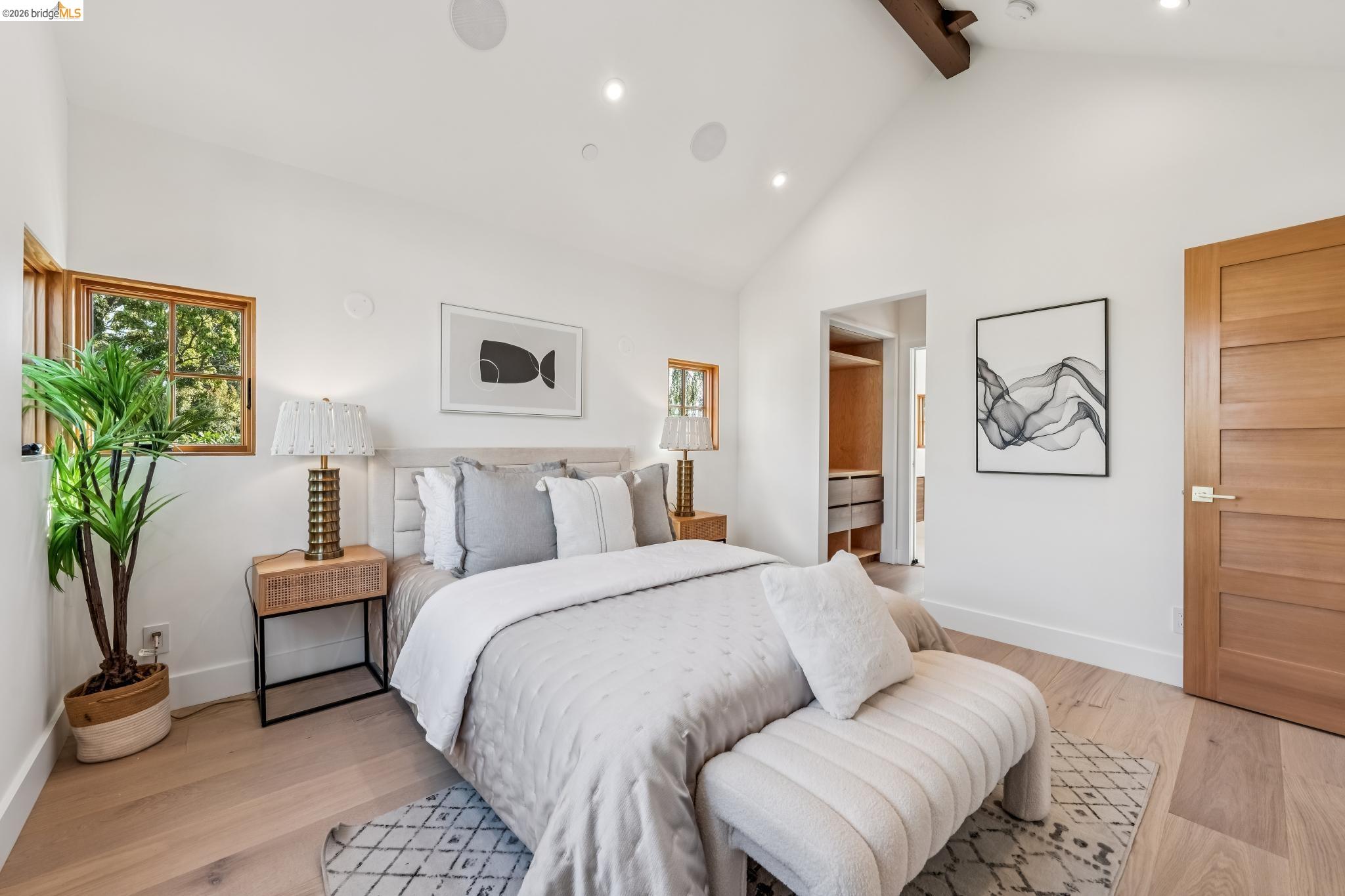 Detail Gallery Image 29 of 56 For 3023 Bateman St, Berkeley,  CA 94705 - 3 Beds | 2/1 Baths