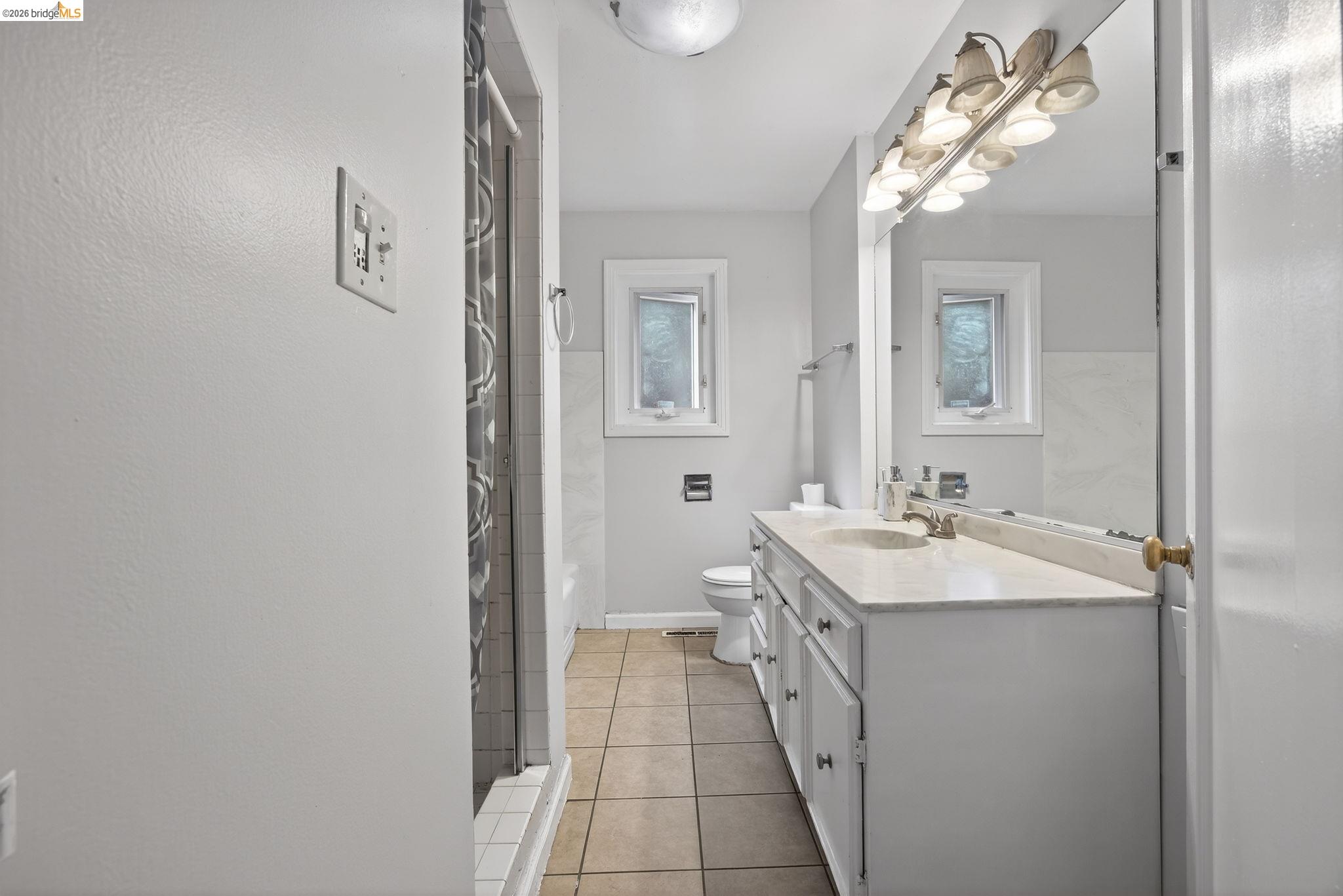 Detail Gallery Image 47 of 60 For 1016 C St, Antioch,  CA 94509 - 3 Beds | 2 Baths