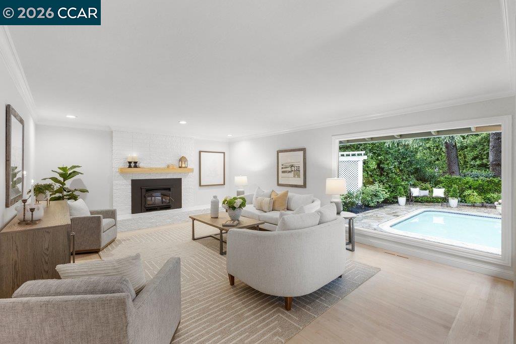 Detail Gallery Image 12 of 59 For 118 Alvern Court, Alamo,  CA 94507 - 4 Beds | 4 Baths