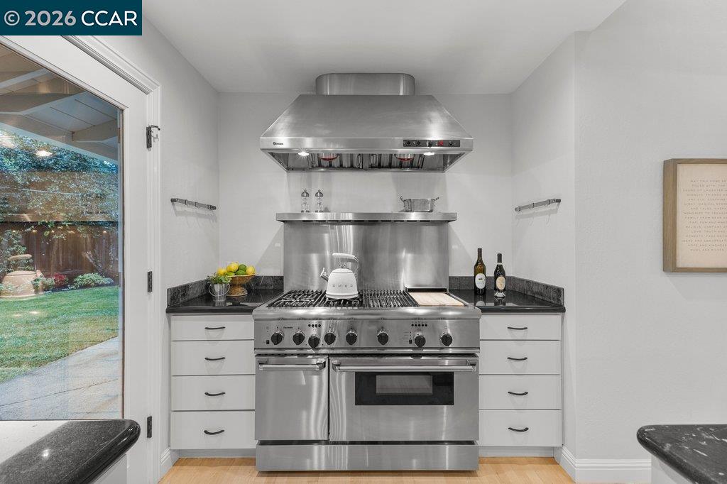 Detail Gallery Image 22 of 59 For 118 Alvern Court, Alamo,  CA 94507 - 4 Beds | 4 Baths