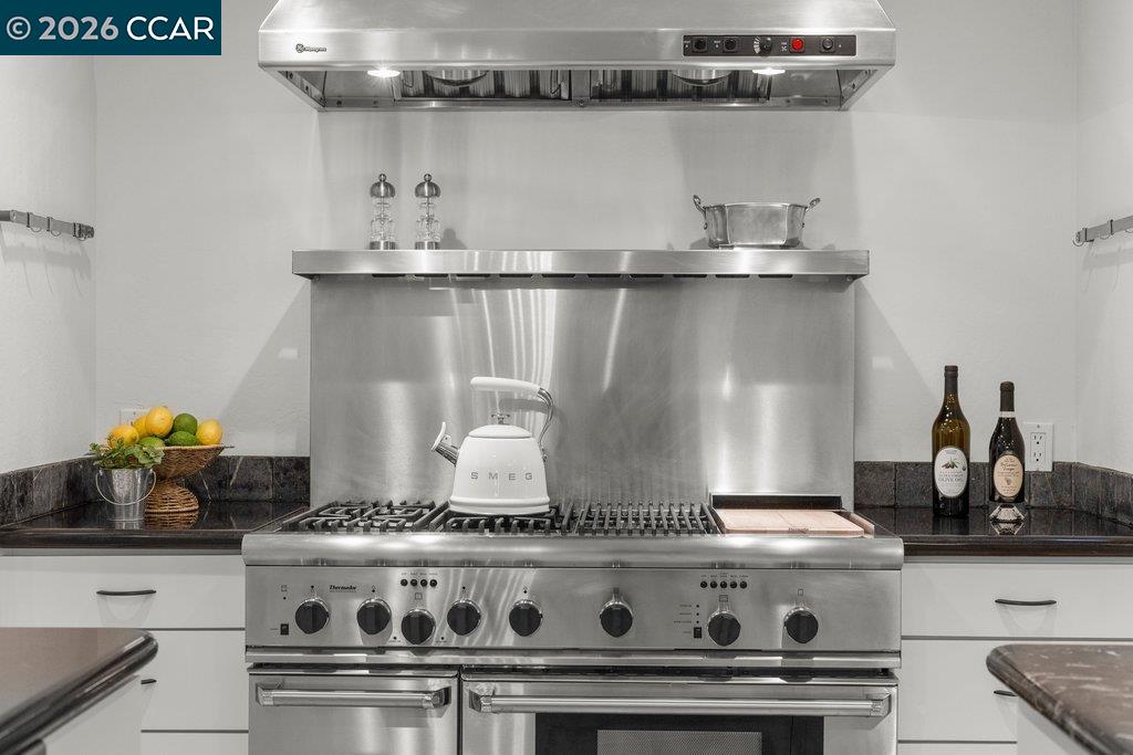 Detail Gallery Image 25 of 59 For 118 Alvern Court, Alamo,  CA 94507 - 4 Beds | 4 Baths