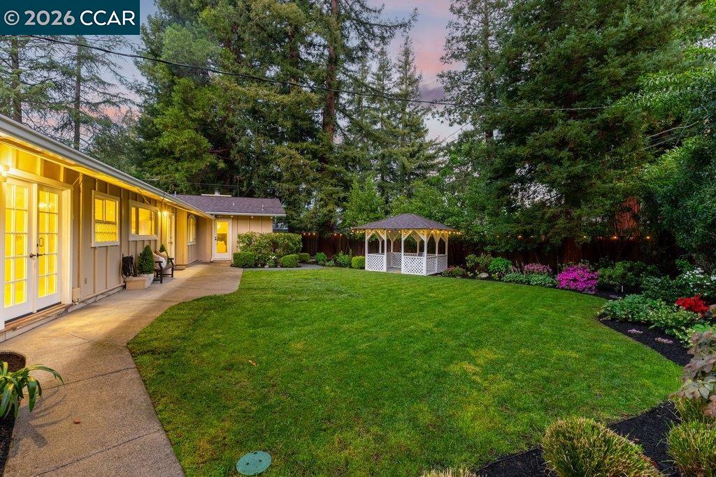 Detail Gallery Image 5 of 59 For 118 Alvern Court, Alamo,  CA 94507 - 4 Beds | 4 Baths