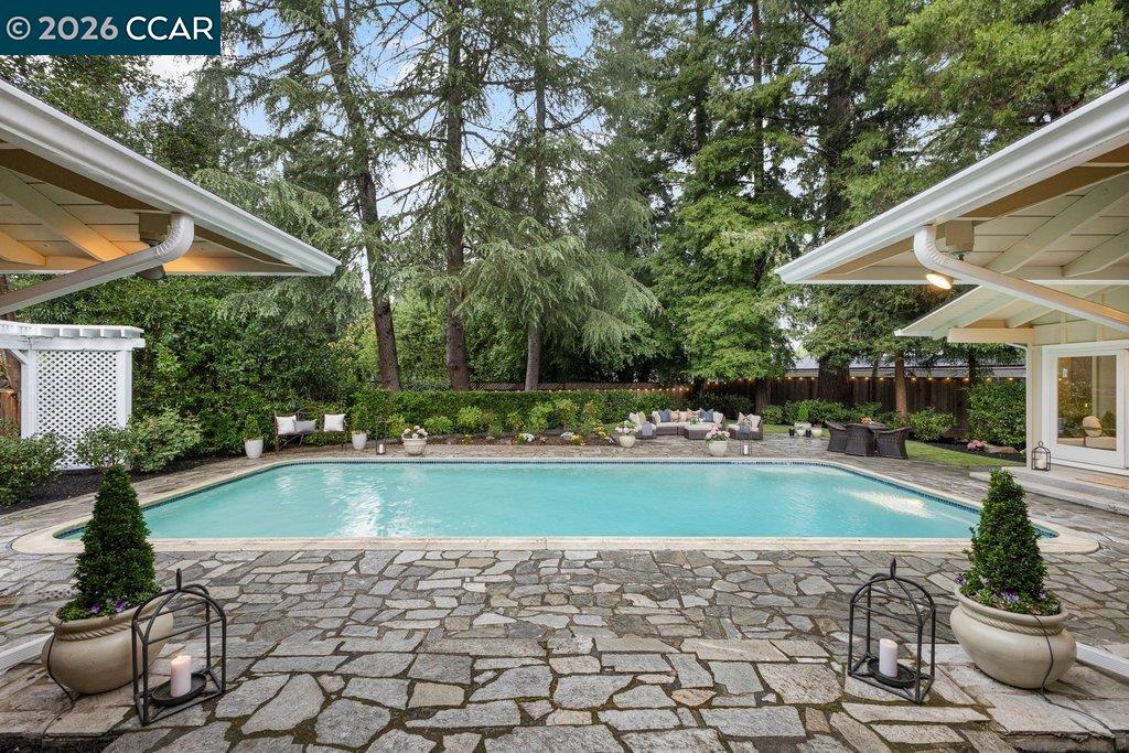 Detail Gallery Image 52 of 59 For 118 Alvern Court, Alamo,  CA 94507 - 4 Beds | 4 Baths