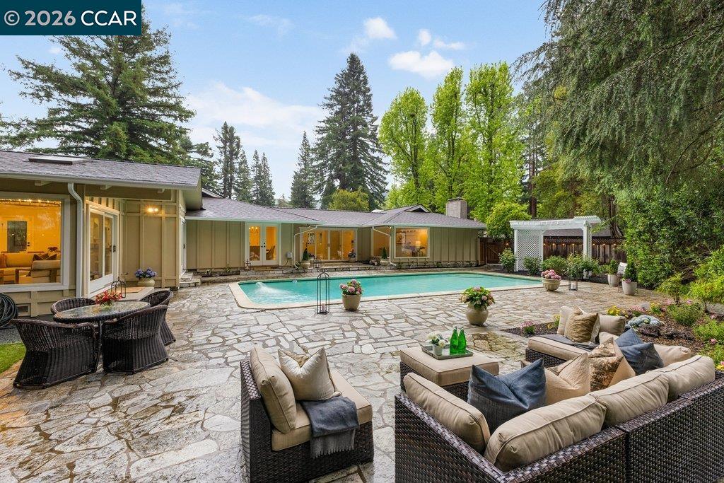 Detail Gallery Image 54 of 59 For 118 Alvern Court, Alamo,  CA 94507 - 4 Beds | 4 Baths