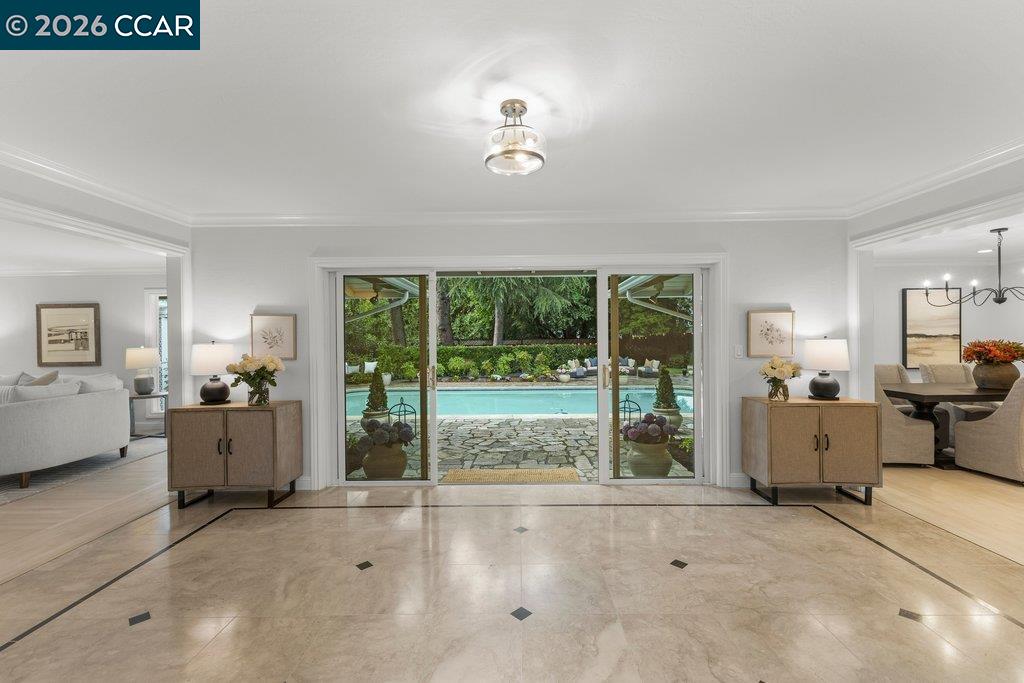 Detail Gallery Image 10 of 59 For 118 Alvern Court, Alamo,  CA 94507 - 4 Beds | 4 Baths