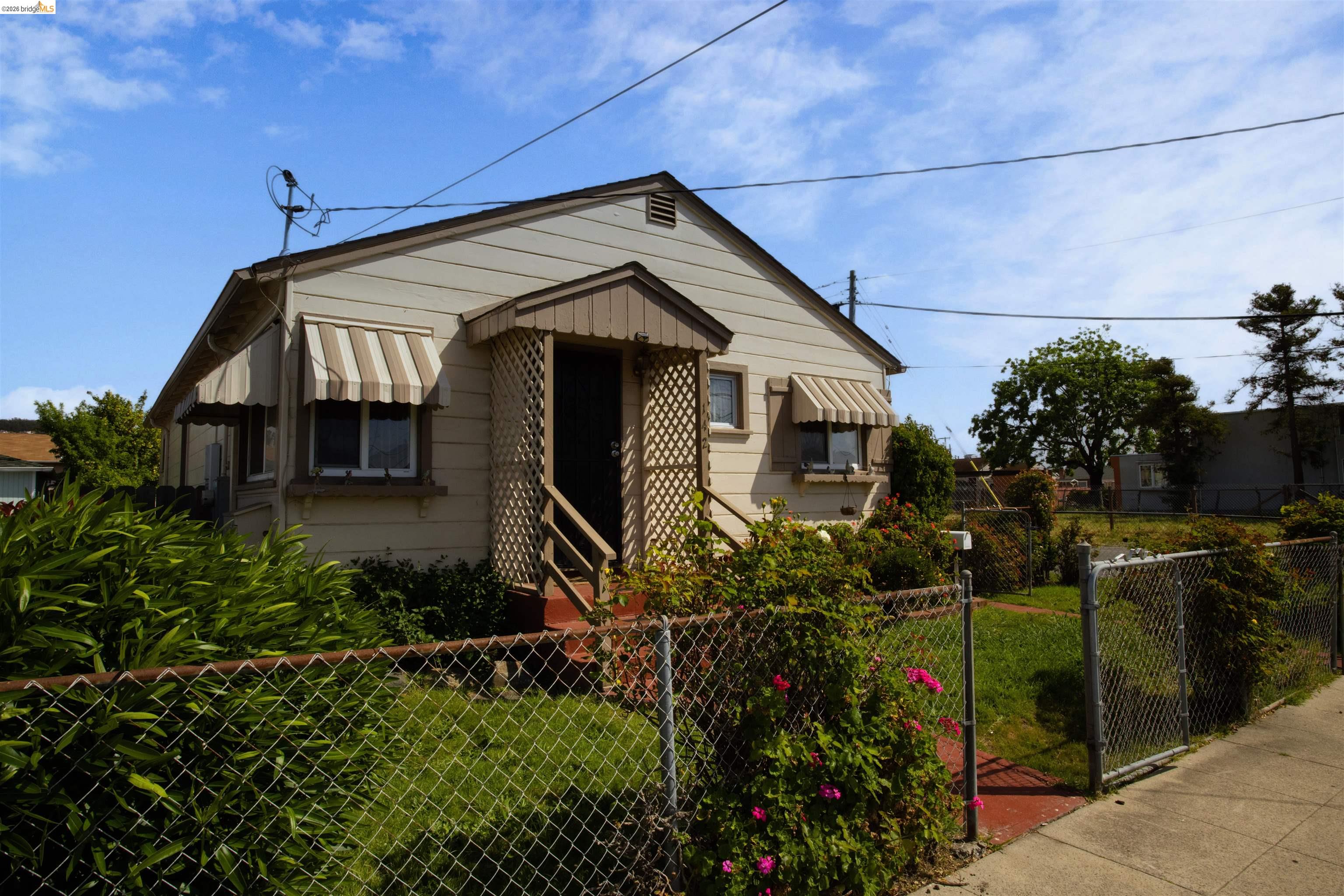 Front Image Thumbnail for EB41129316