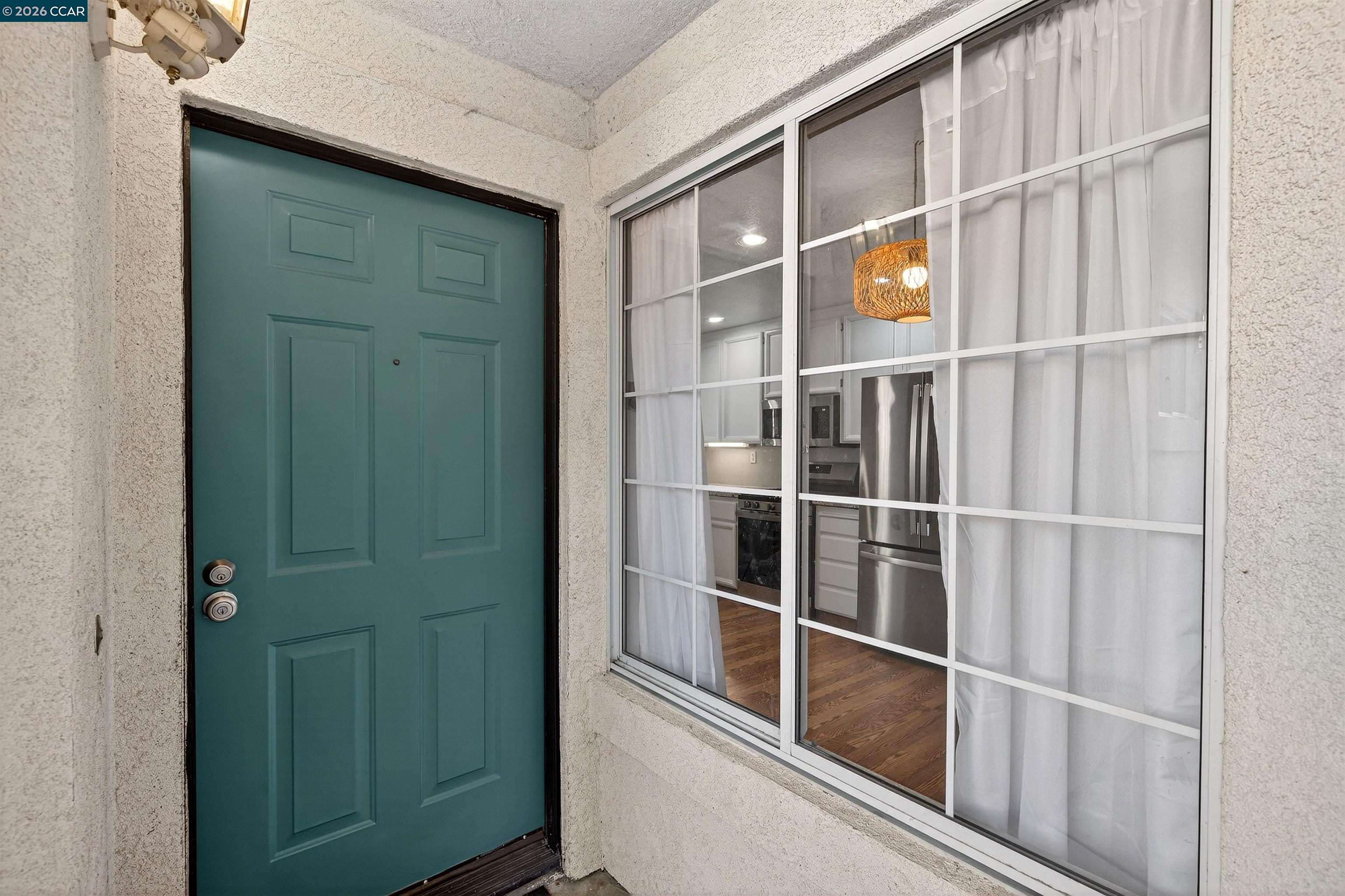 Detail Gallery Image 5 of 28 For 1758 Nandina Ct, Antioch,  CA 94531 - 3 Beds | 2/1 Baths