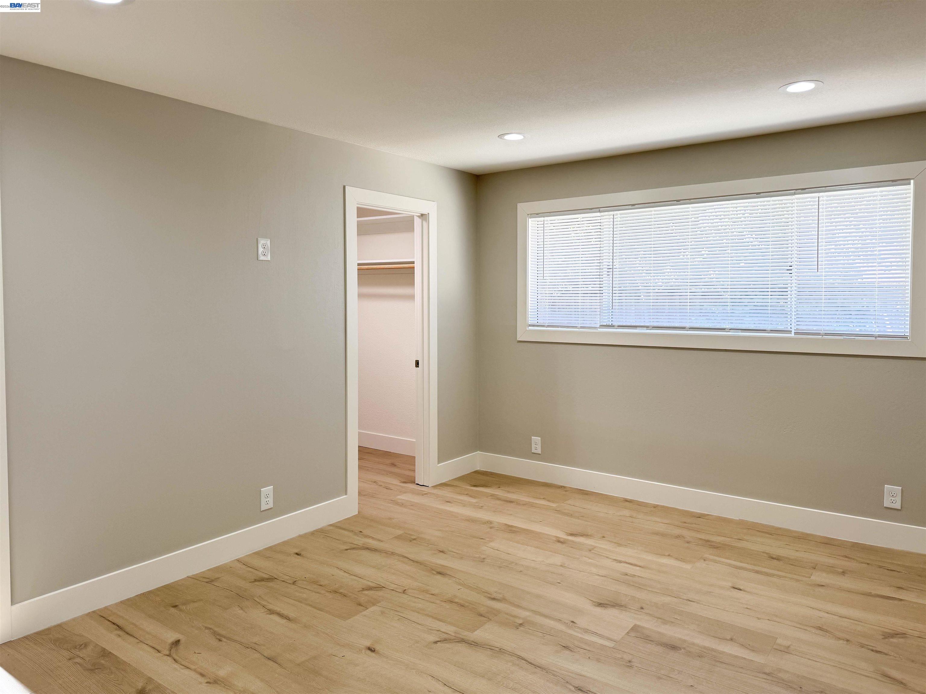 Detail Gallery Image 13 of 20 For 2071 Seacliff, Milpitas,  CA 95035 - 4 Beds | 2 Baths