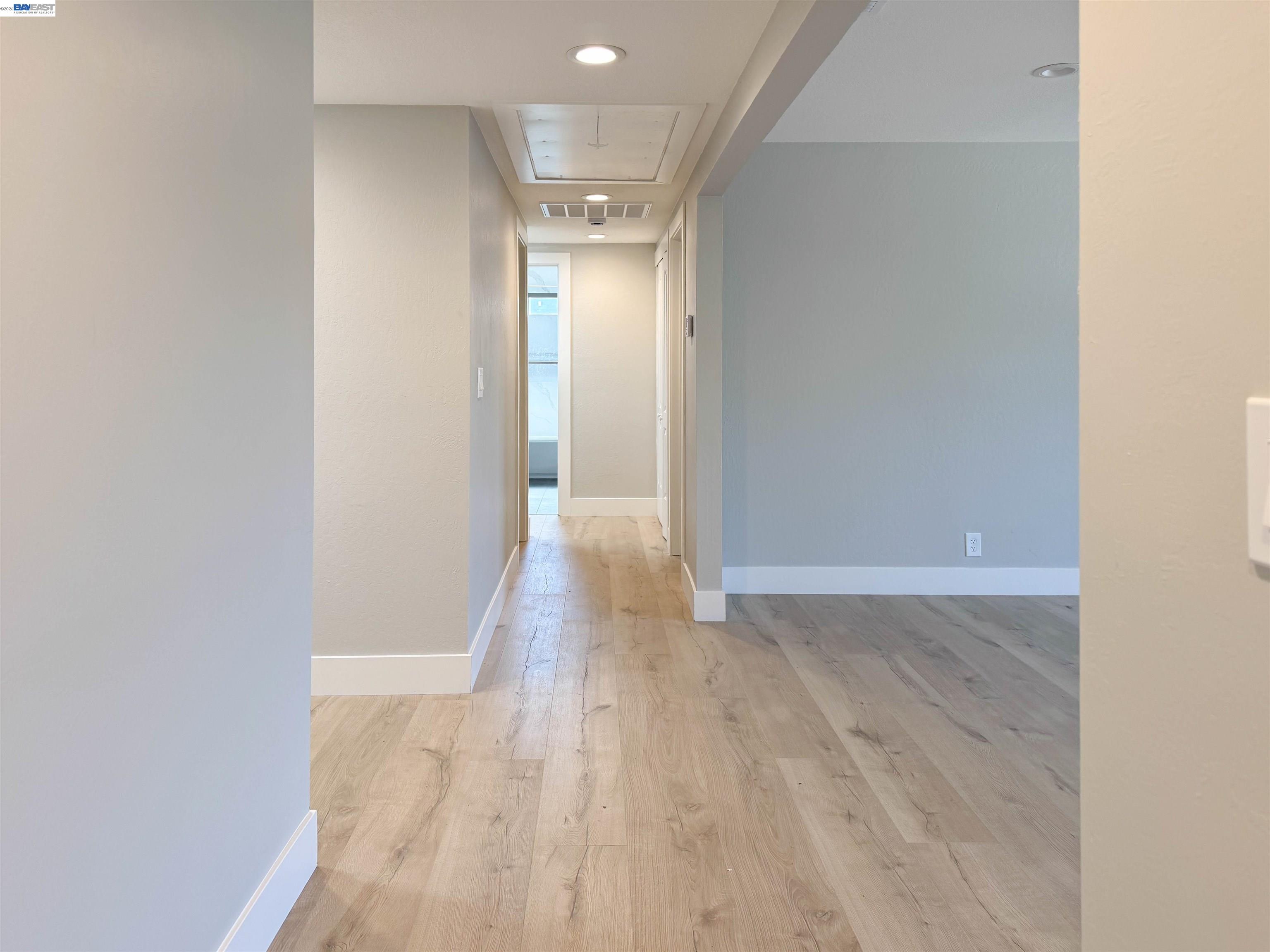 Detail Gallery Image 7 of 20 For 2071 Seacliff, Milpitas,  CA 95035 - 4 Beds | 2 Baths