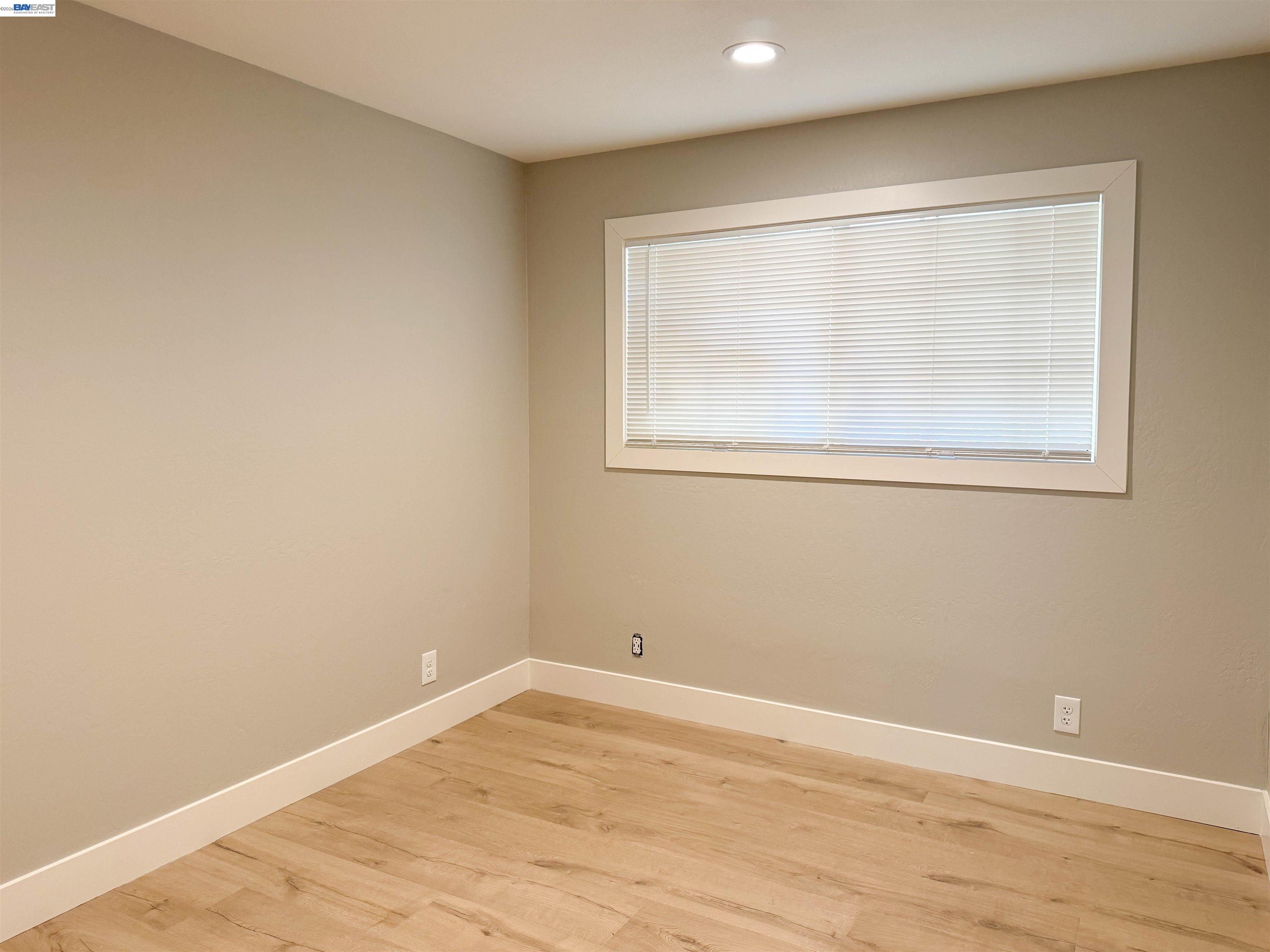 Detail Gallery Image 10 of 20 For 2071 Seacliff, Milpitas,  CA 95035 - 4 Beds | 2 Baths