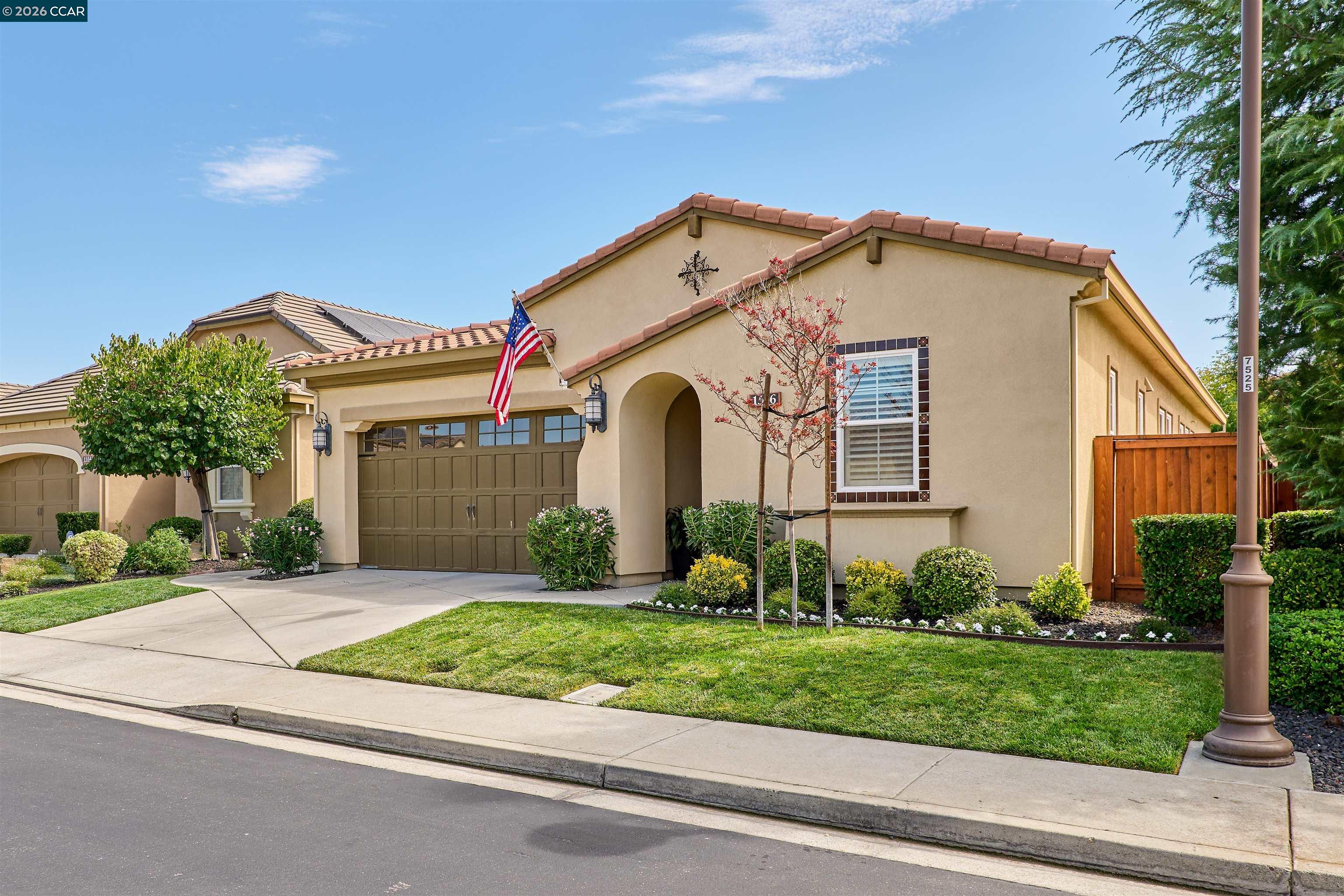 Detail Gallery Image 2 of 40 For 1556 Symphony Cir, Brentwood,  CA 94513 - 2 Beds | 2 Baths