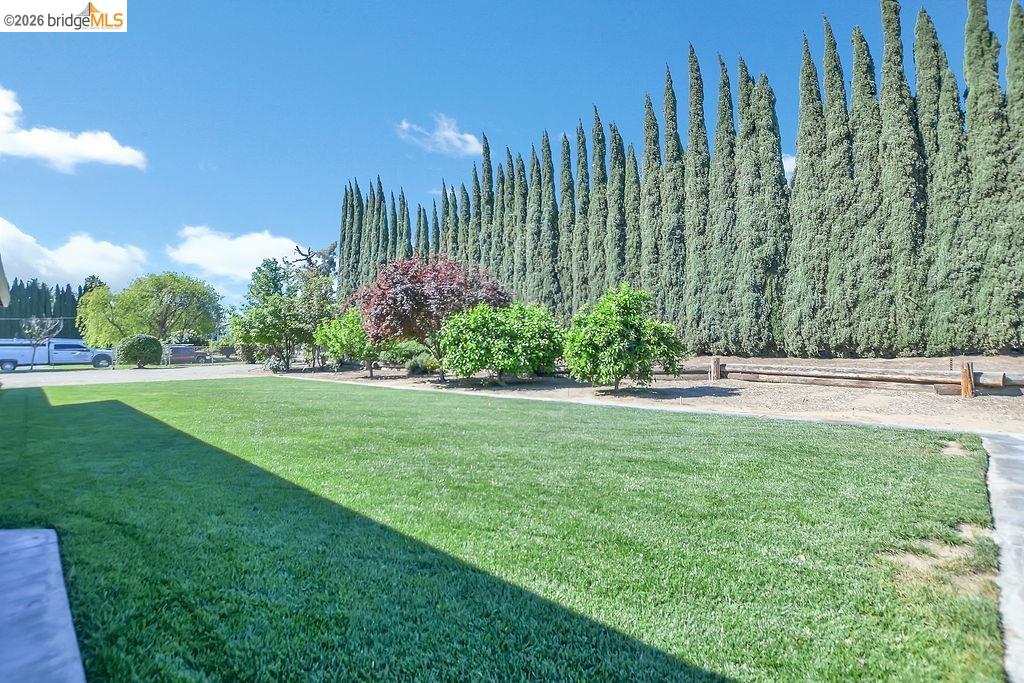 Detail Gallery Image 27 of 36 For 4190 Brown Rd, Oakley,  CA 94561 - 4 Beds | 2/1 Baths