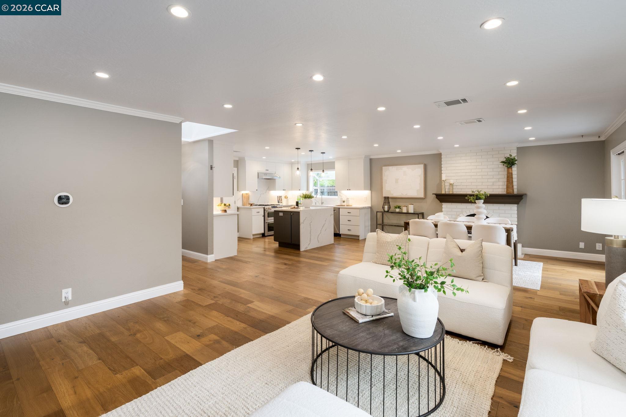 Detail Gallery Image 7 of 58 For 206 Dayton Court, San Ramon,  CA 94583 - 4 Beds | 2 Baths