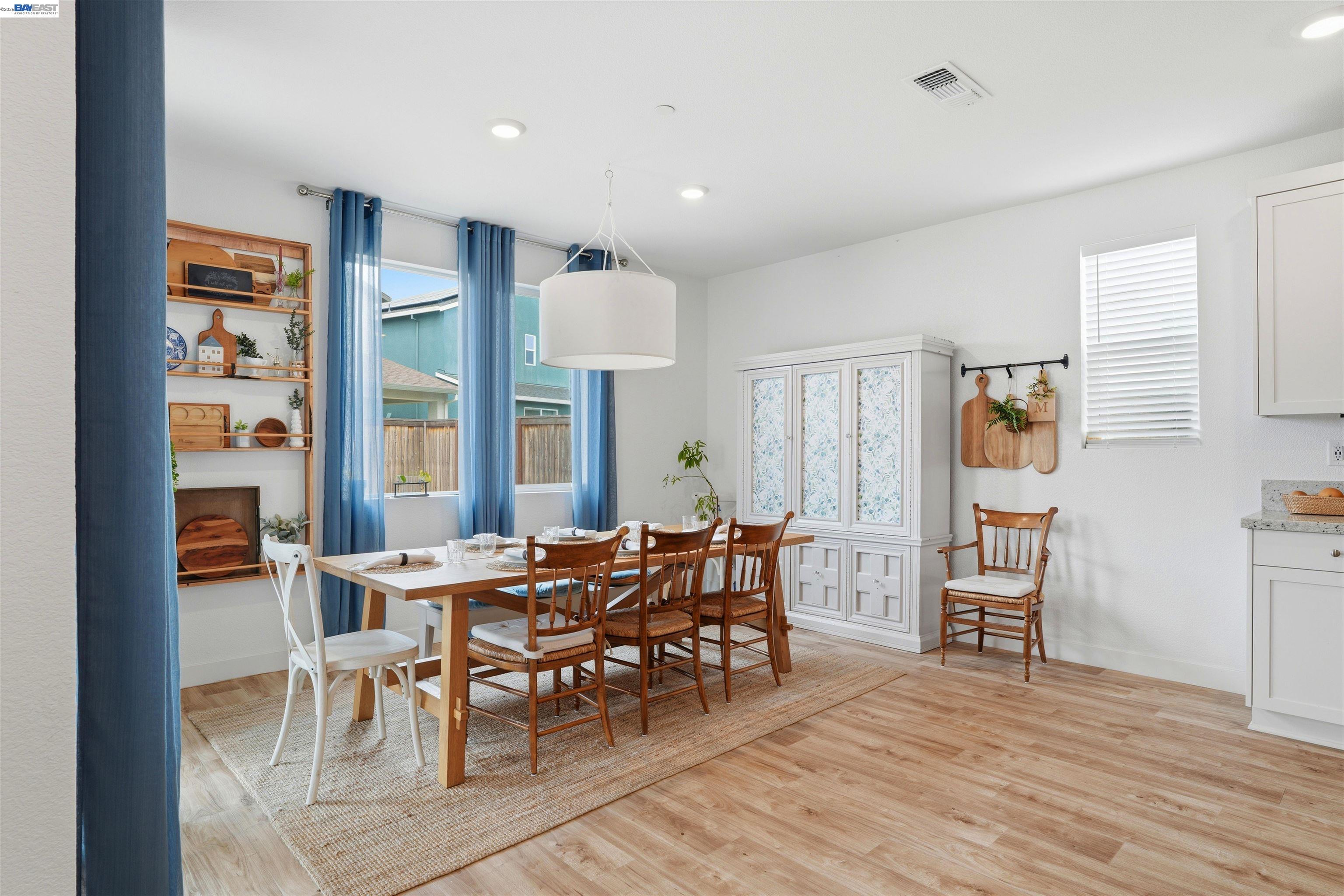 Detail Gallery Image 11 of 30 For 1785 Flaxen Ct, Manteca,  CA 95337 - 3 Beds | 2/1 Baths