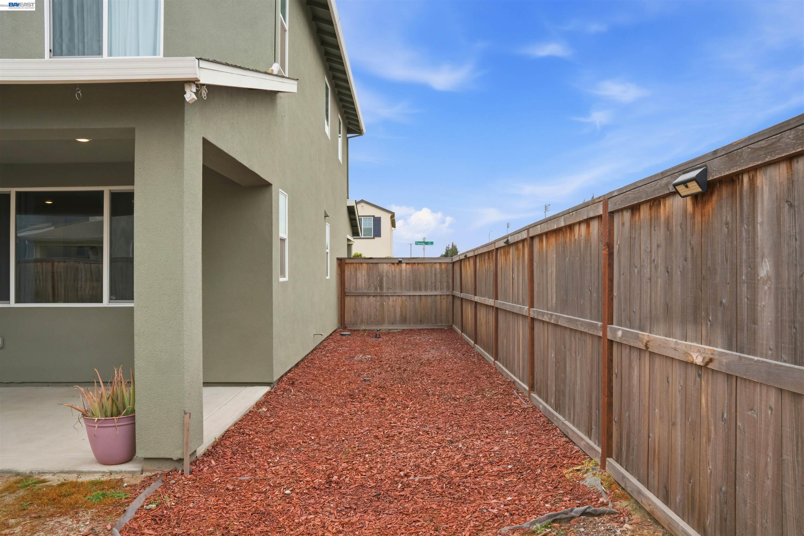 Detail Gallery Image 26 of 30 For 1785 Flaxen Ct, Manteca,  CA 95337 - 3 Beds | 2/1 Baths