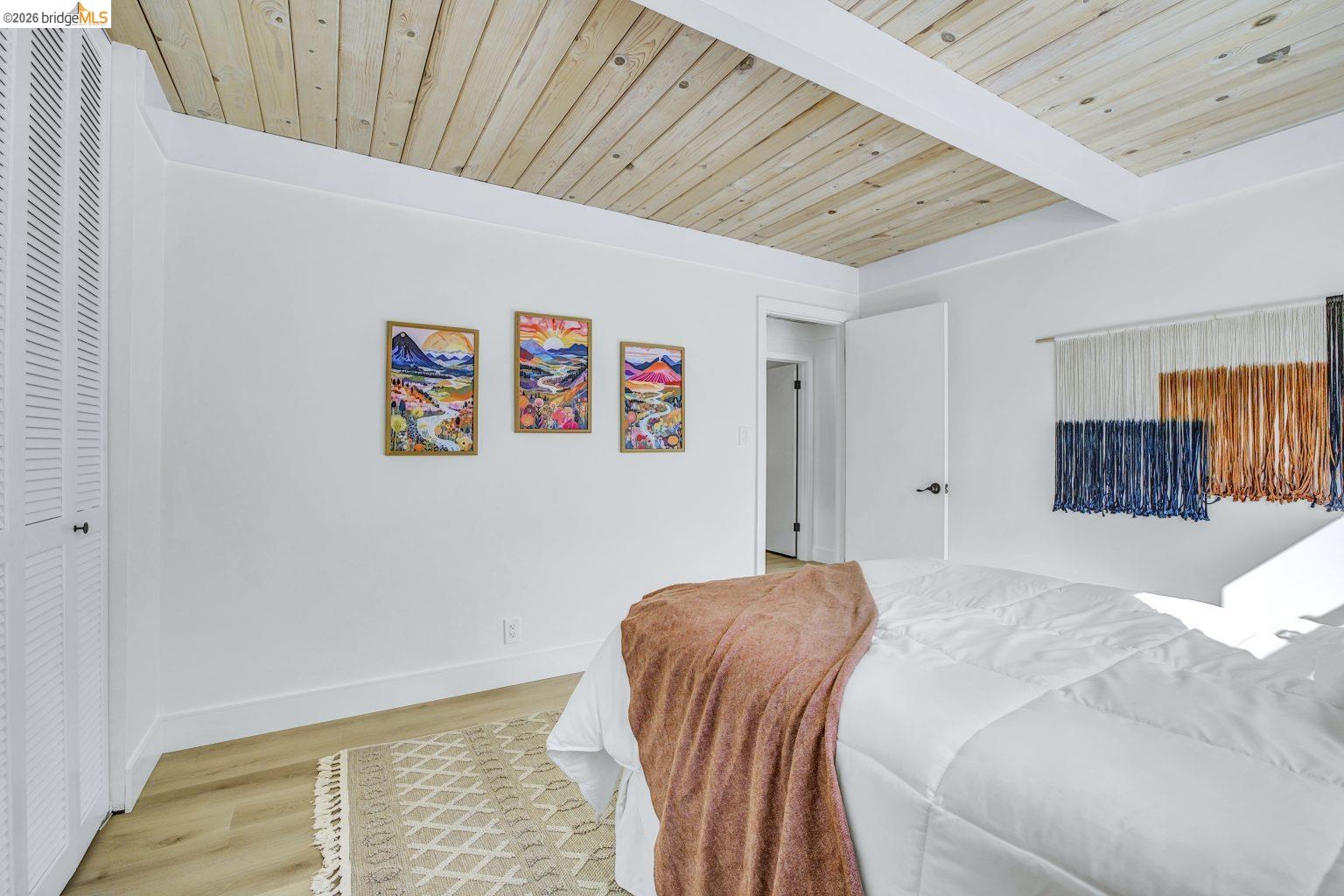 Detail Gallery Image 21 of 38 For 6635 Banning Dr, Oakland,  CA 94611 - 2 Beds | 1/1 Baths