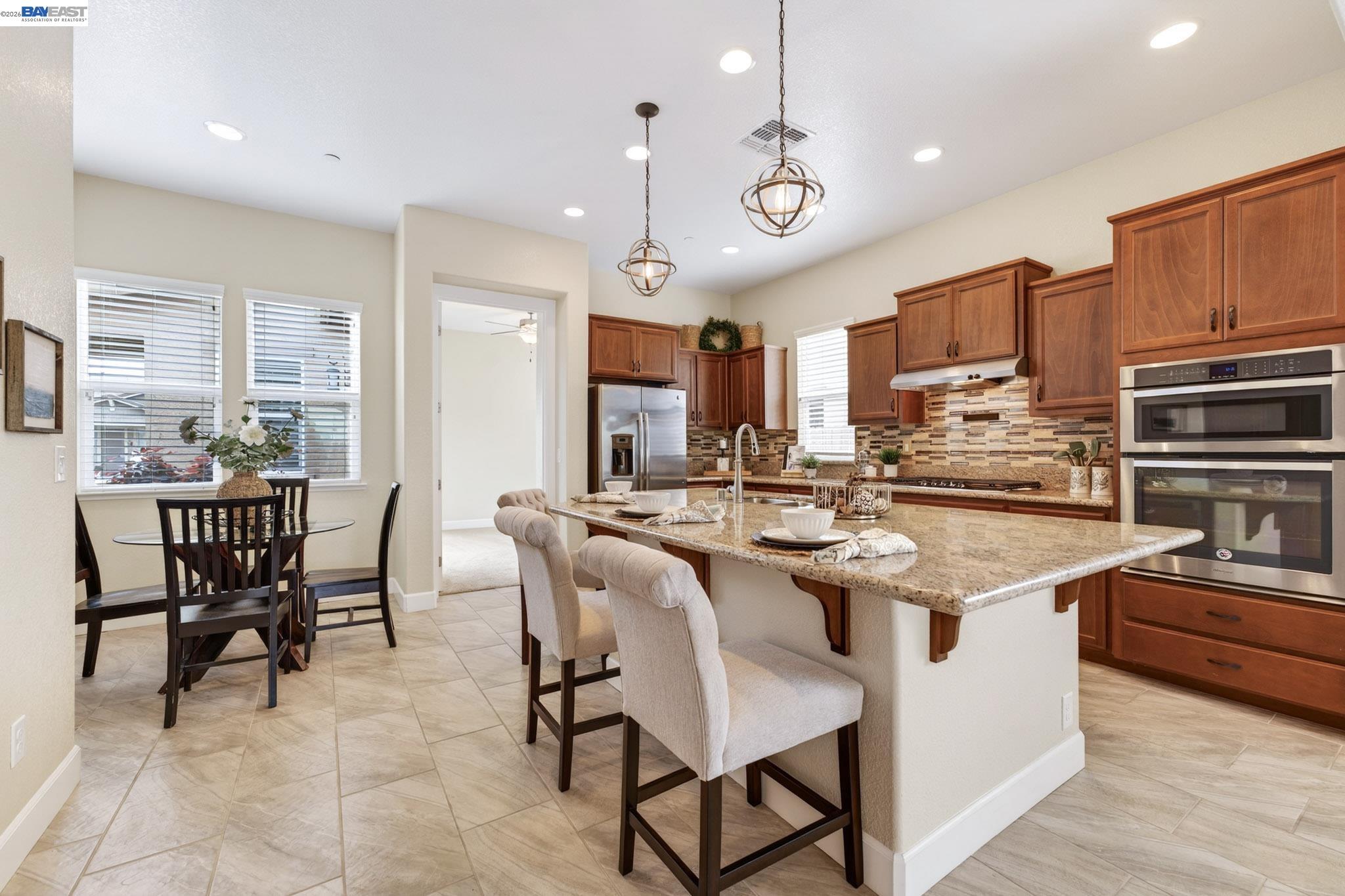 Detail Gallery Image 15 of 50 For 1973 Carogold Ln, Manteca,  CA 95337 - 4 Beds | 3/1 Baths