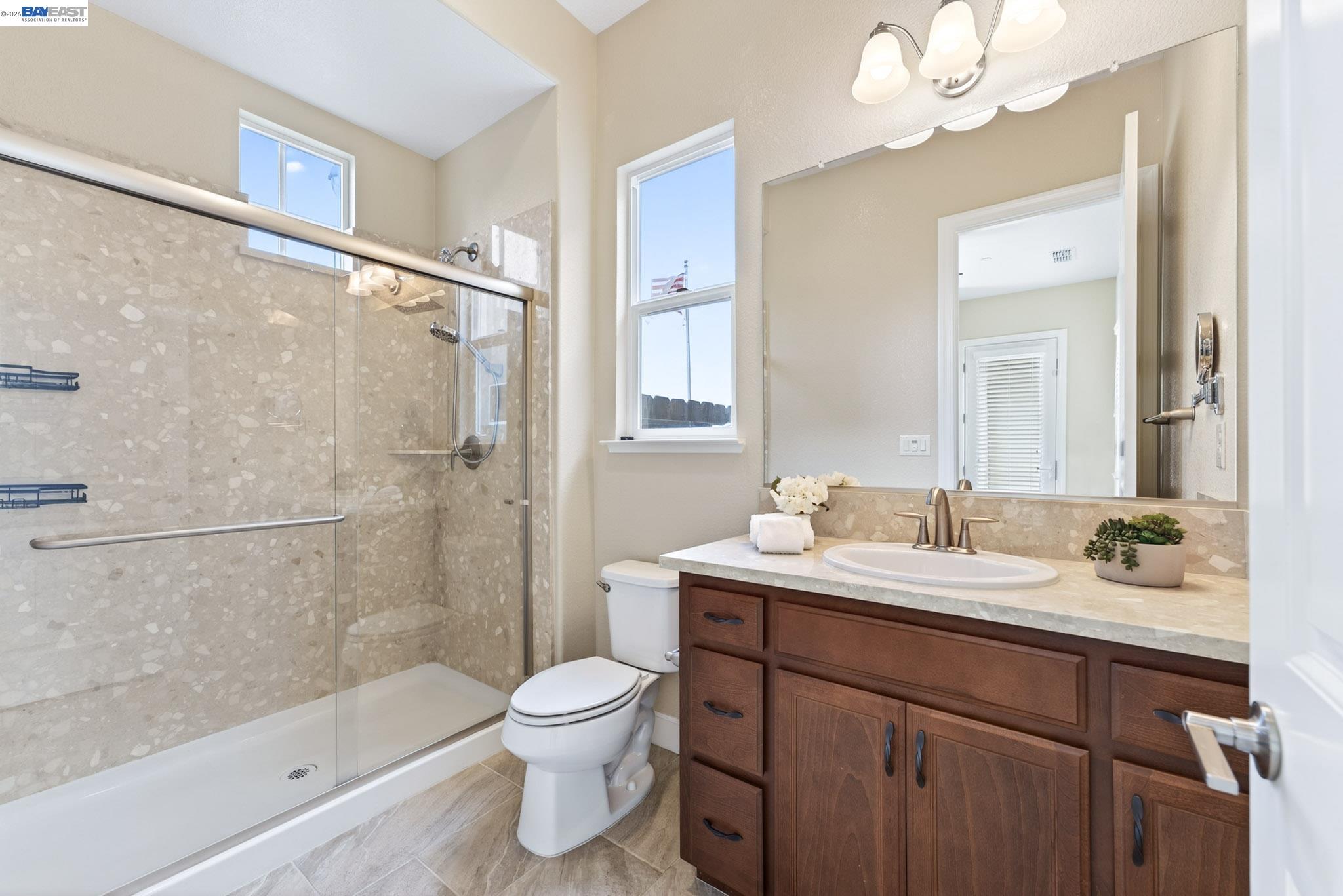 Detail Gallery Image 27 of 50 For 1973 Carogold Ln, Manteca,  CA 95337 - 4 Beds | 3/1 Baths