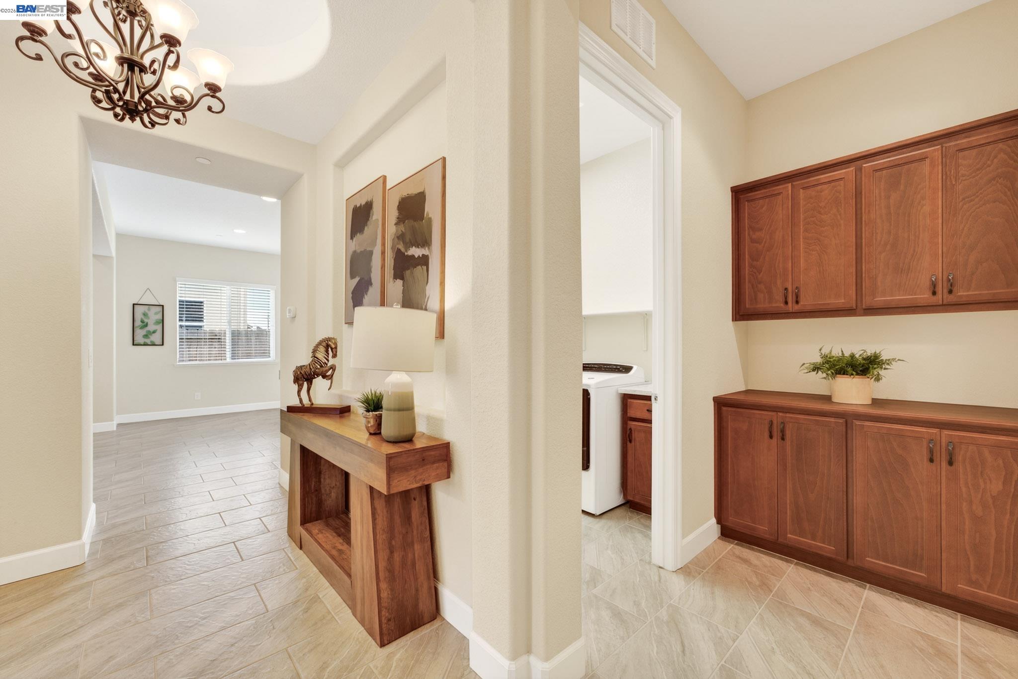 Detail Gallery Image 28 of 50 For 1973 Carogold Ln, Manteca,  CA 95337 - 4 Beds | 3/1 Baths