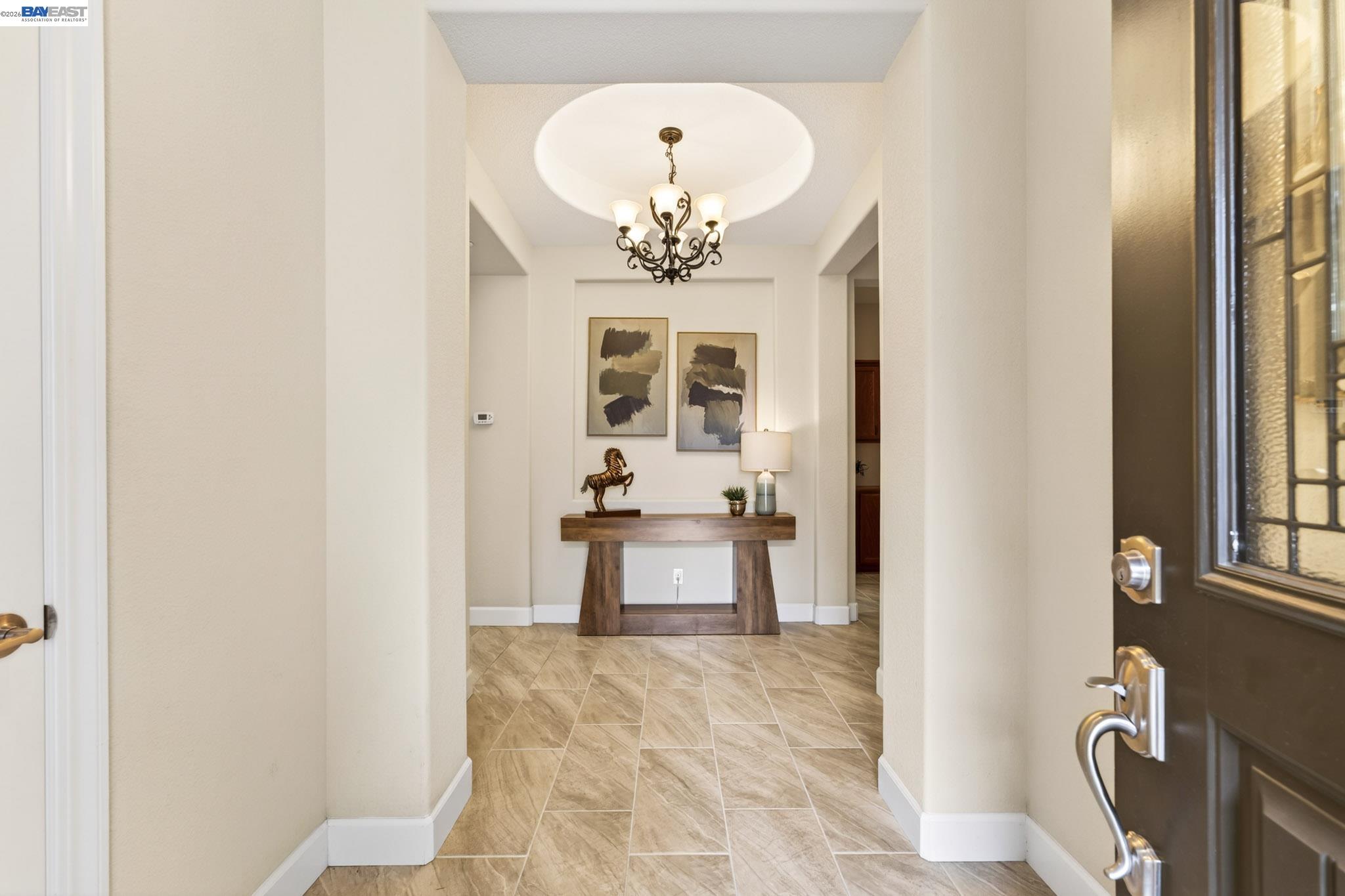 Detail Gallery Image 8 of 50 For 1973 Carogold Ln, Manteca,  CA 95337 - 4 Beds | 3/1 Baths