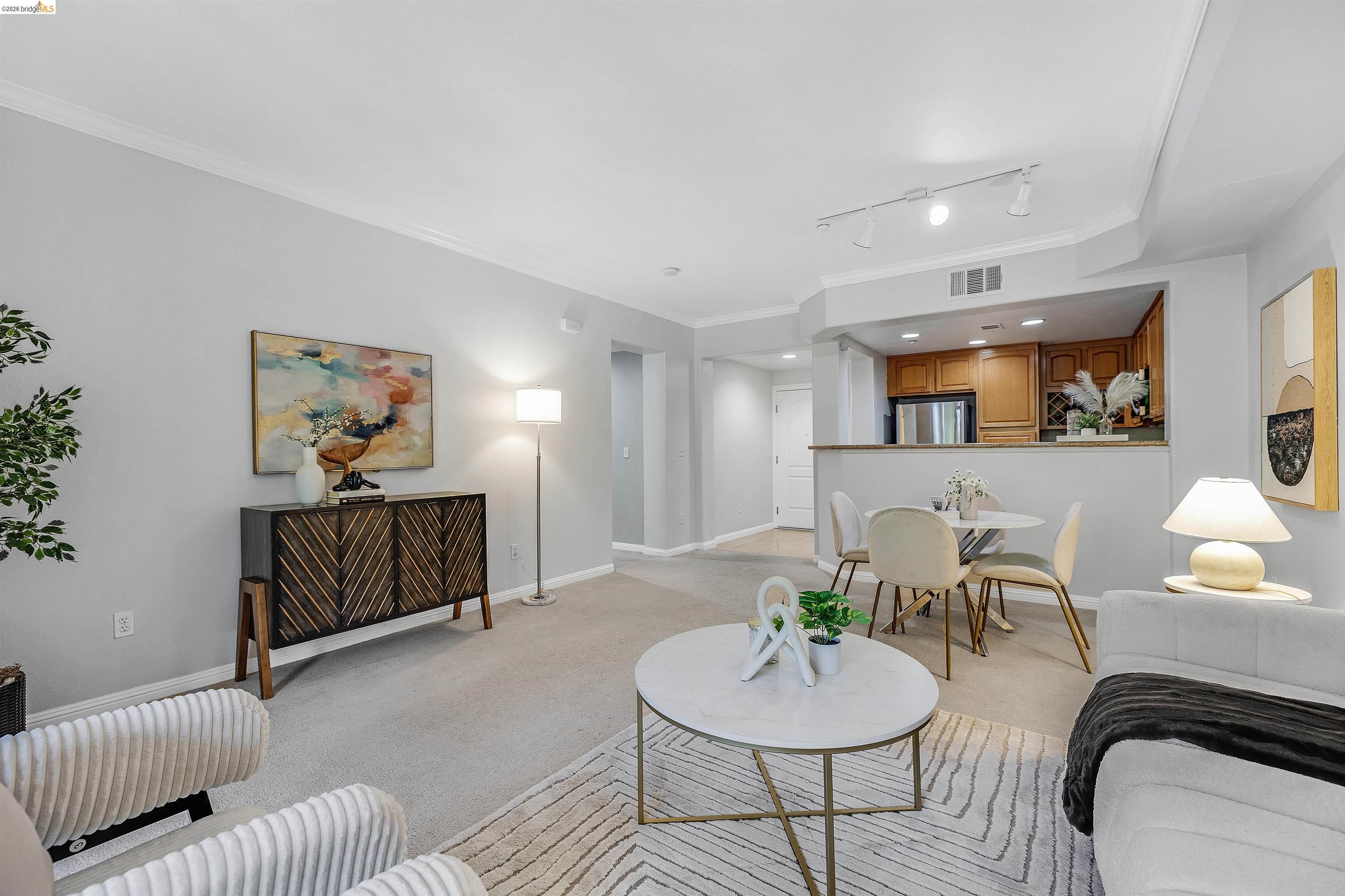 Front Image Thumbnail for EB41129335