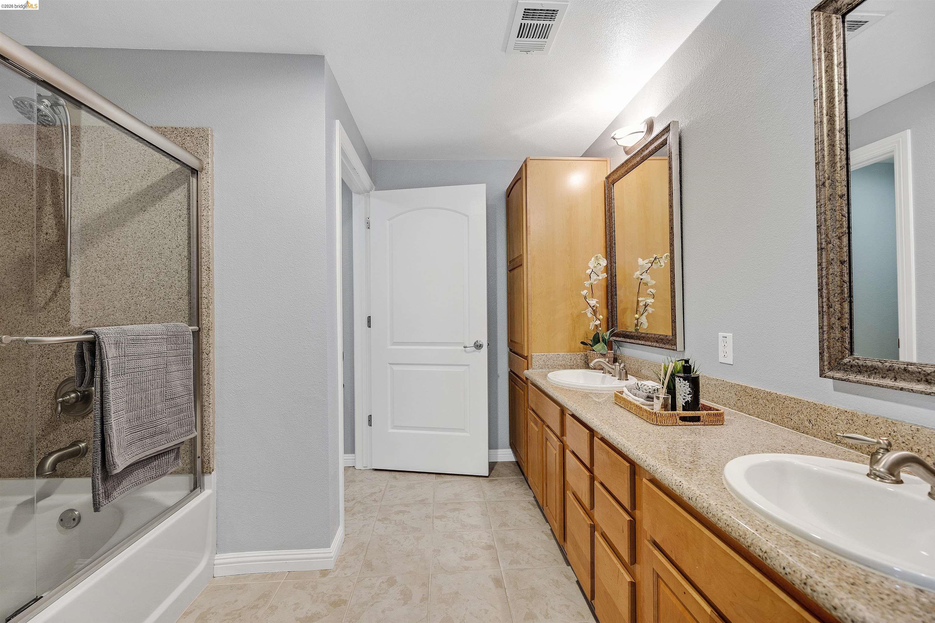 Detail Gallery Image 14 of 25 For 2220 Gellert Blvd #4303,  South San Francisco,  CA 94080 - 2 Beds | 2 Baths