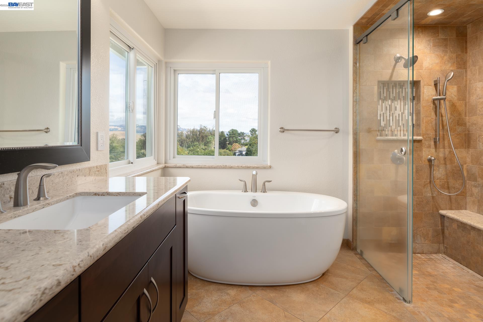 Detail Gallery Image 22 of 46 For 228 Stowring Rd, Petaluma,  CA 94952 - 4 Beds | 2/1 Baths