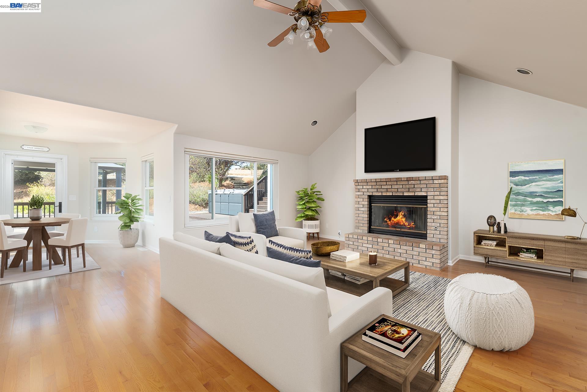 Detail Gallery Image 4 of 46 For 228 Stowring Rd, Petaluma,  CA 94952 - 4 Beds | 2/1 Baths