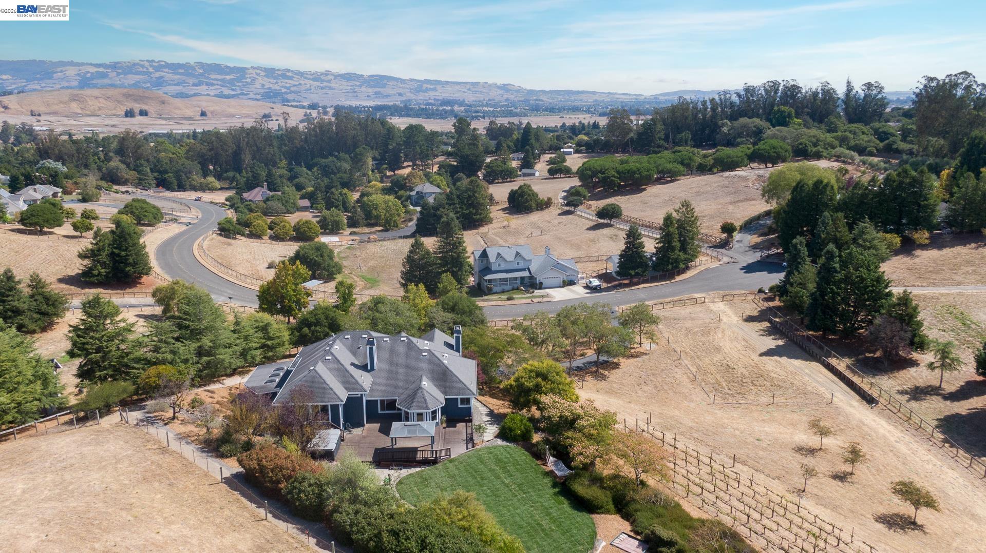 Detail Gallery Image 40 of 46 For 228 Stowring Rd, Petaluma,  CA 94952 - 4 Beds | 2/1 Baths