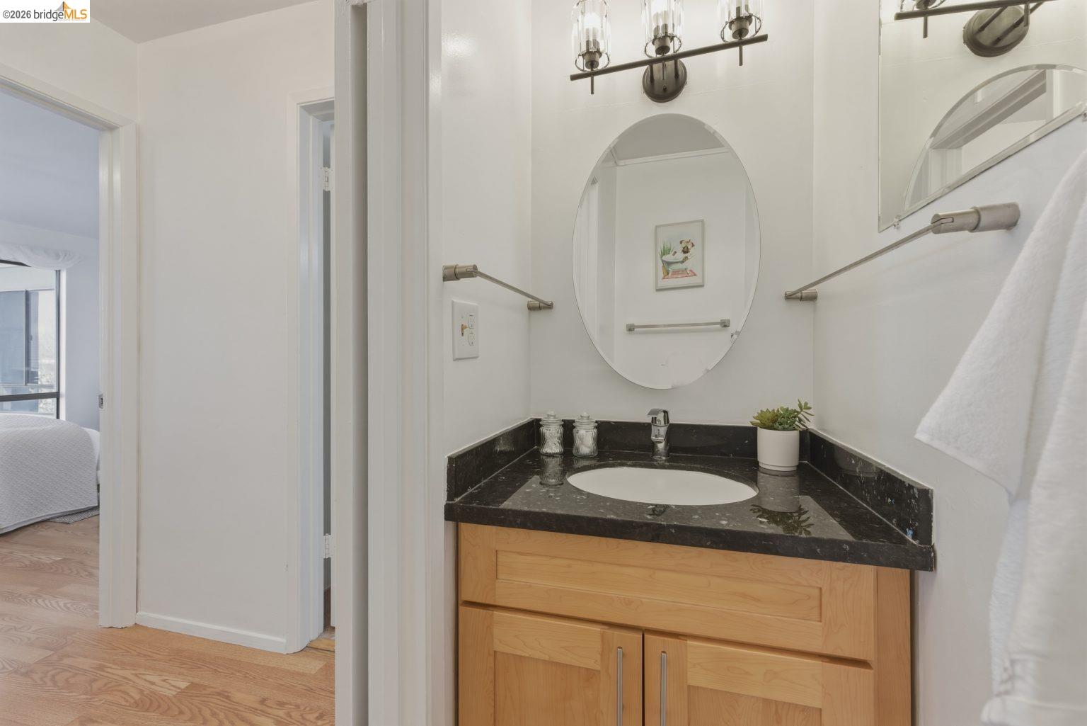 Detail Gallery Image 26 of 31 For 6 Commodore Dr #C450,  Emeryville,  CA 94608 - 2 Beds | 1/1 Baths