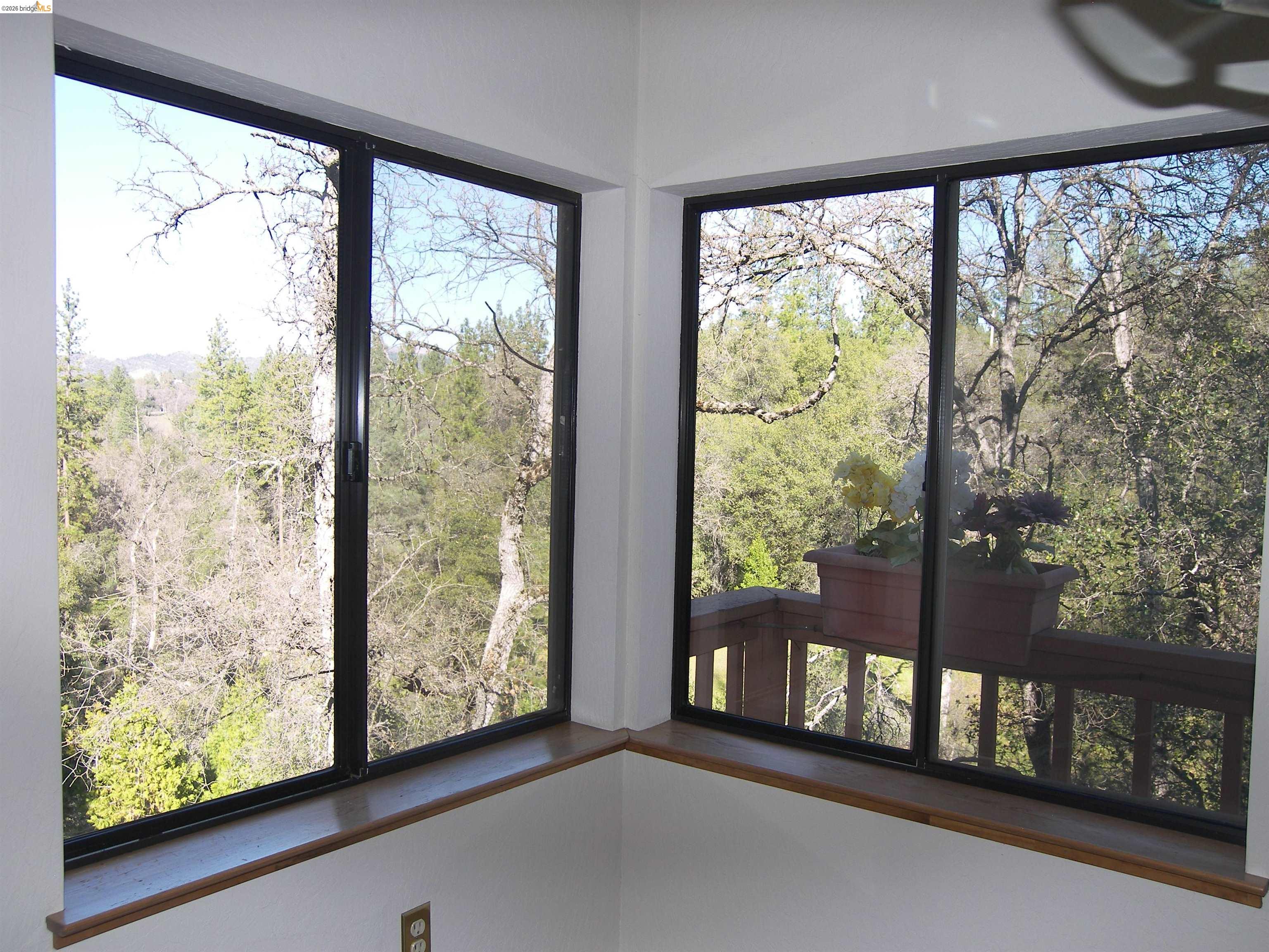 Detail Gallery Image 13 of 58 For 21076 Hillcroft Dr., Groveland,  CA 95321 - 3 Beds | 2 Baths