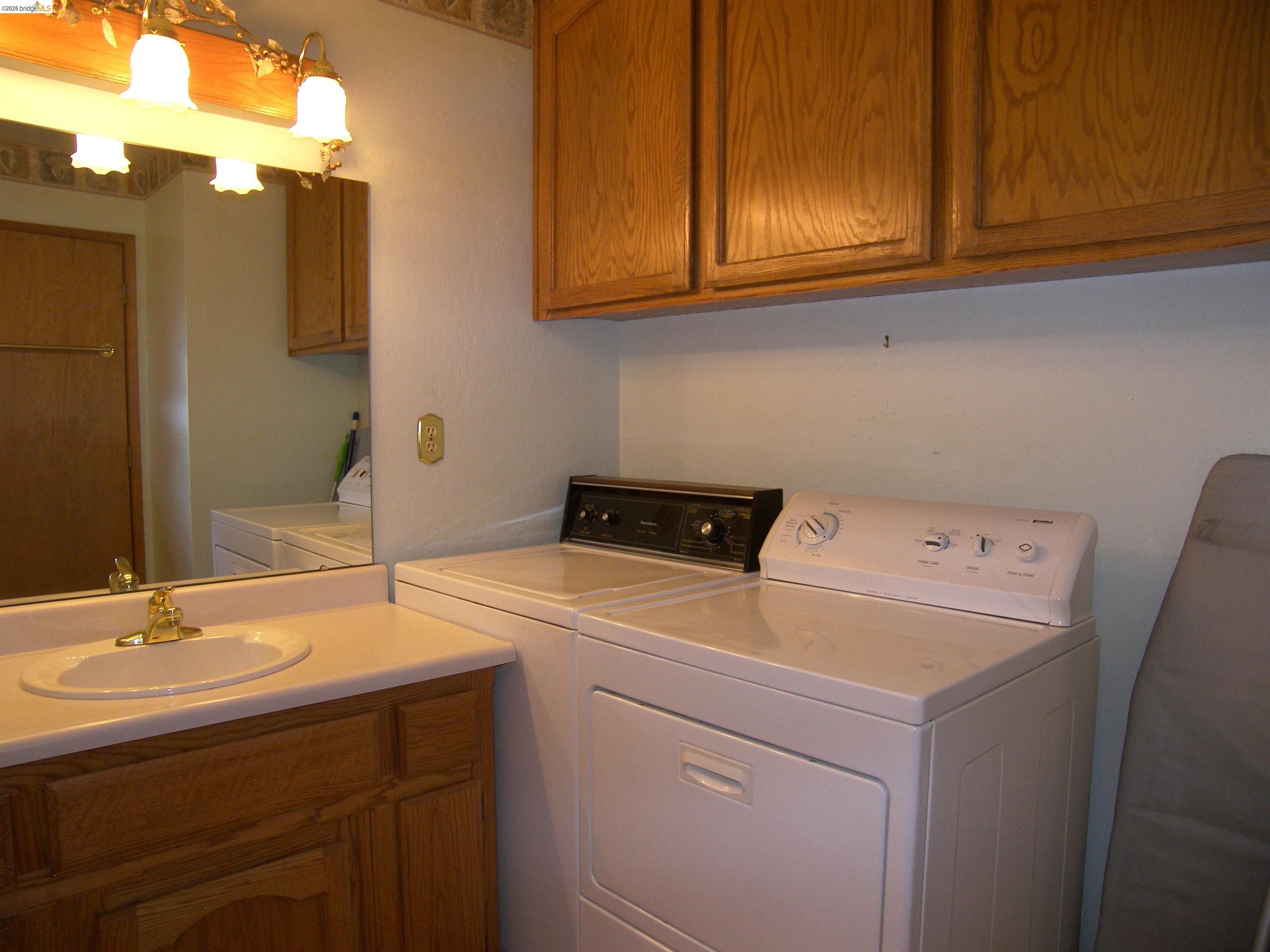 Detail Gallery Image 9 of 58 For 21076 Hillcroft Dr., Groveland,  CA 95321 - 3 Beds | 2 Baths