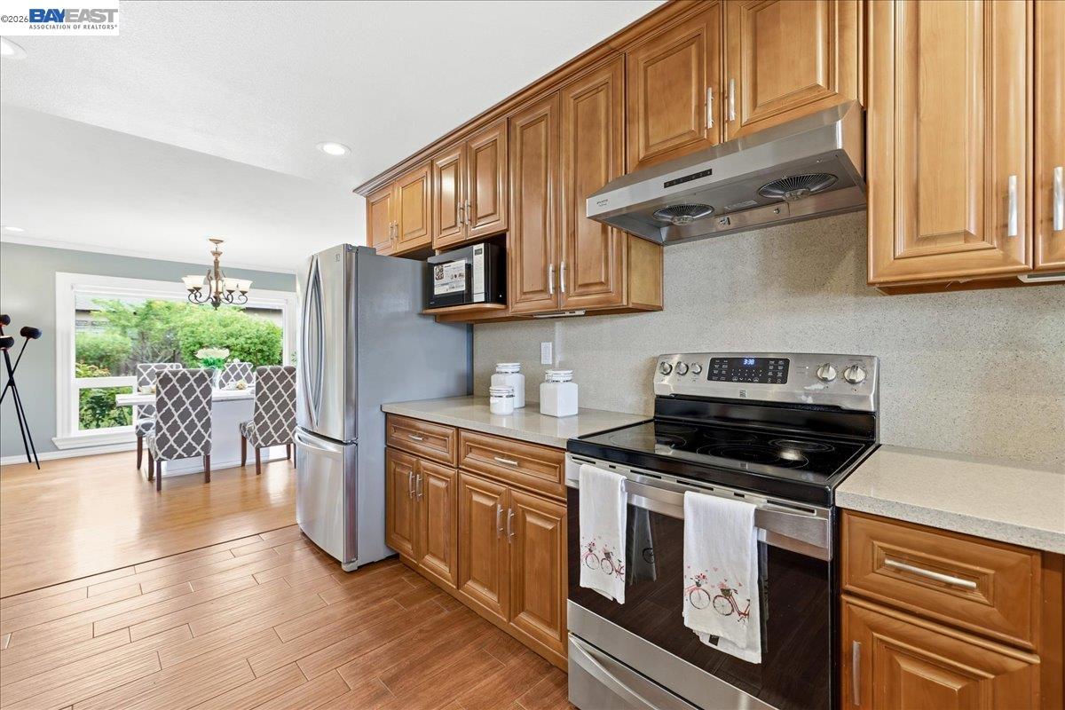 Detail Gallery Image 13 of 24 For 4374 Eggers Dr, Fremont,  CA 94536 - 3 Beds | 2 Baths