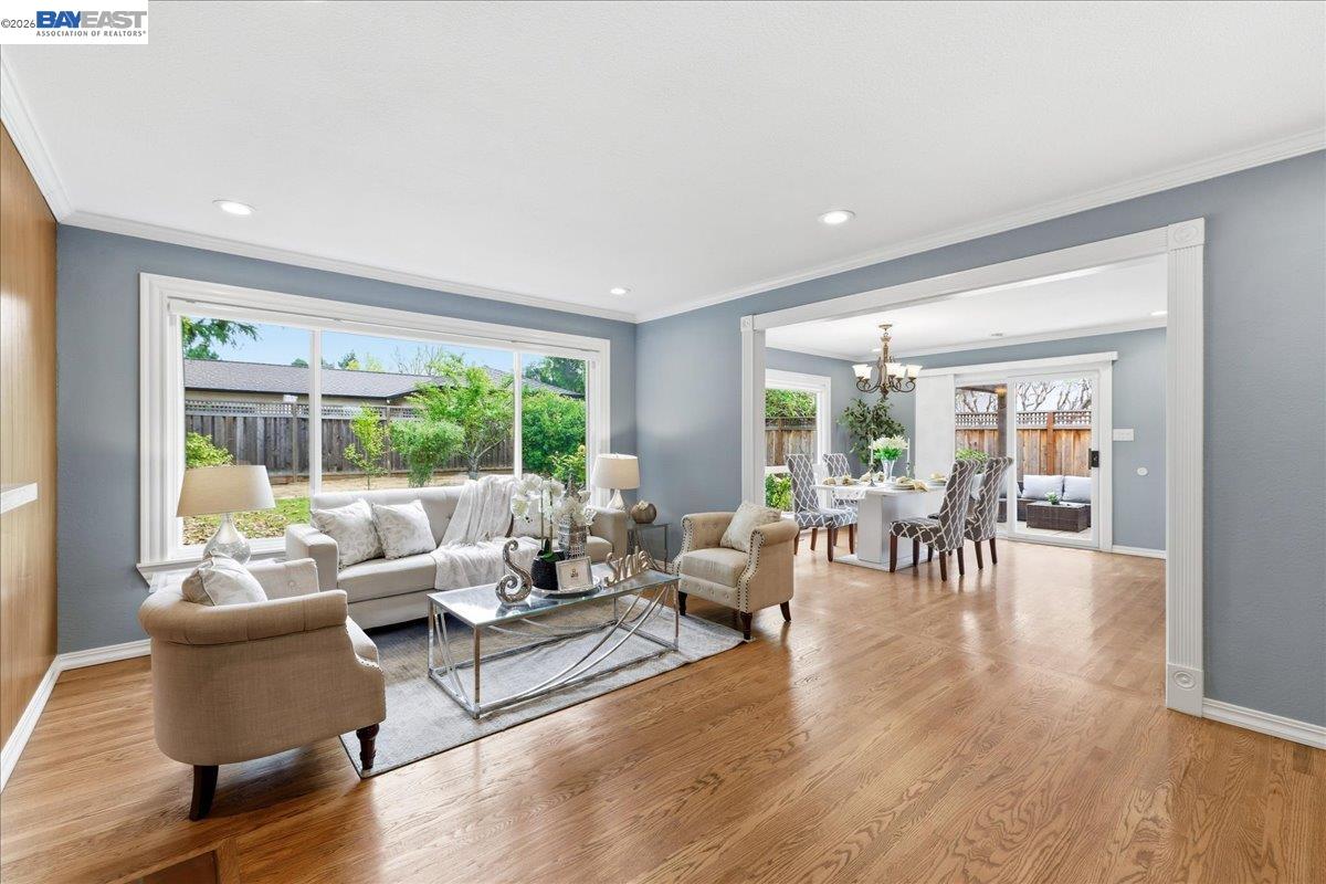 Detail Gallery Image 4 of 24 For 4374 Eggers Dr, Fremont,  CA 94536 - 3 Beds | 2 Baths