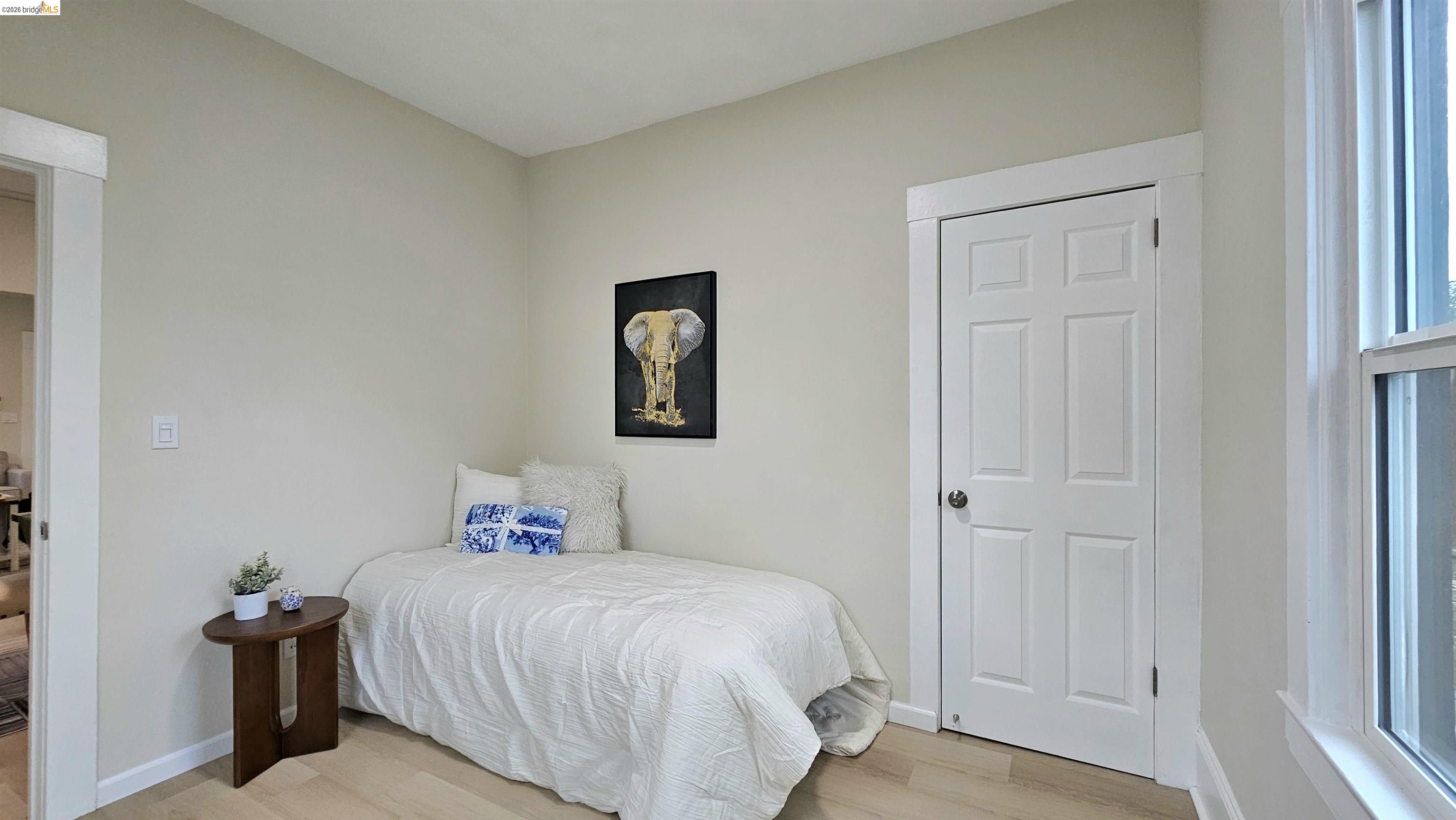 Detail Gallery Image 11 of 19 For 1720 67th Ave, Oakland,  CA 94621 - 3 Beds | 1 Baths