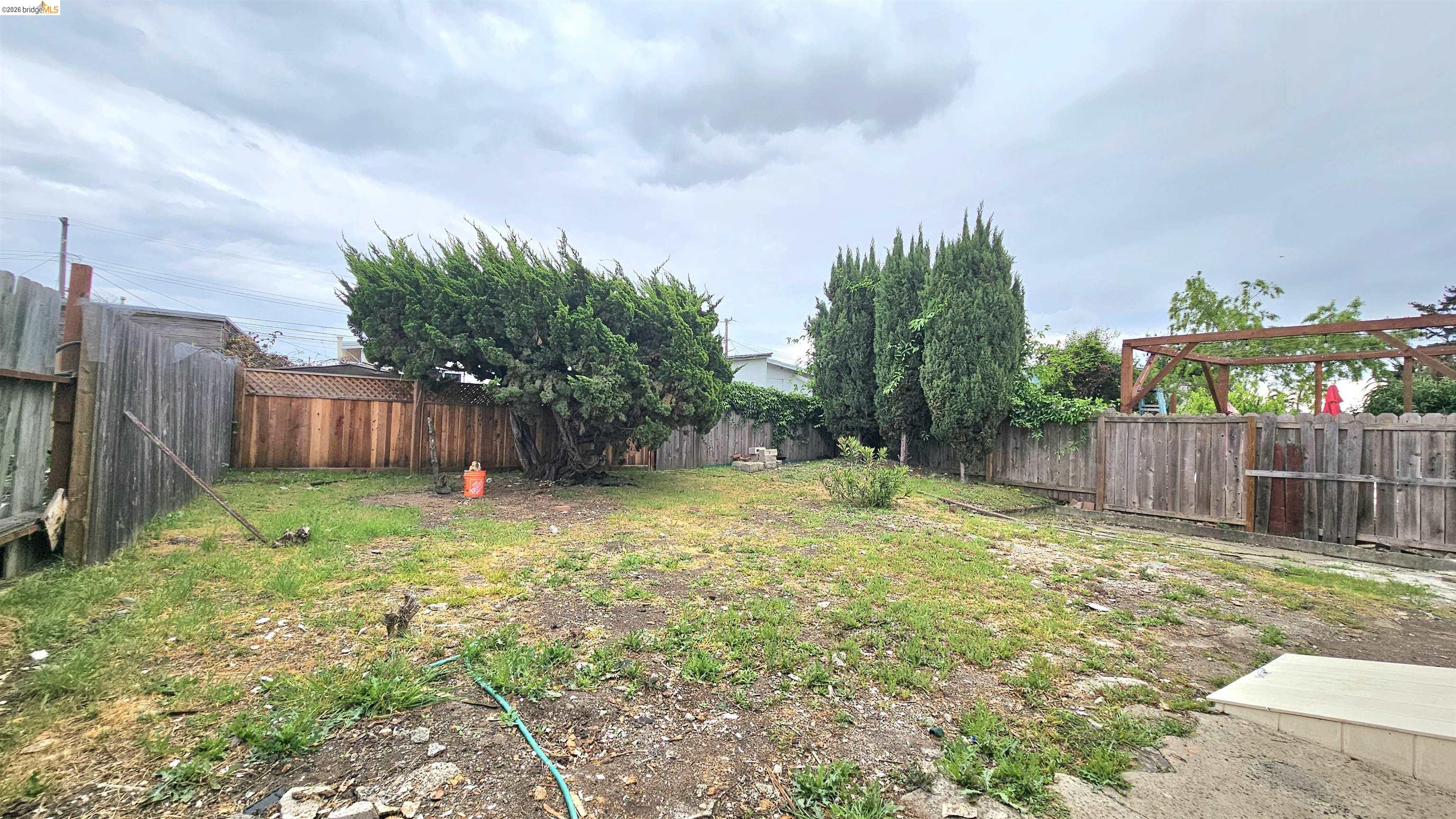 Detail Gallery Image 18 of 19 For 1720 67th Ave, Oakland,  CA 94621 - 3 Beds | 1 Baths