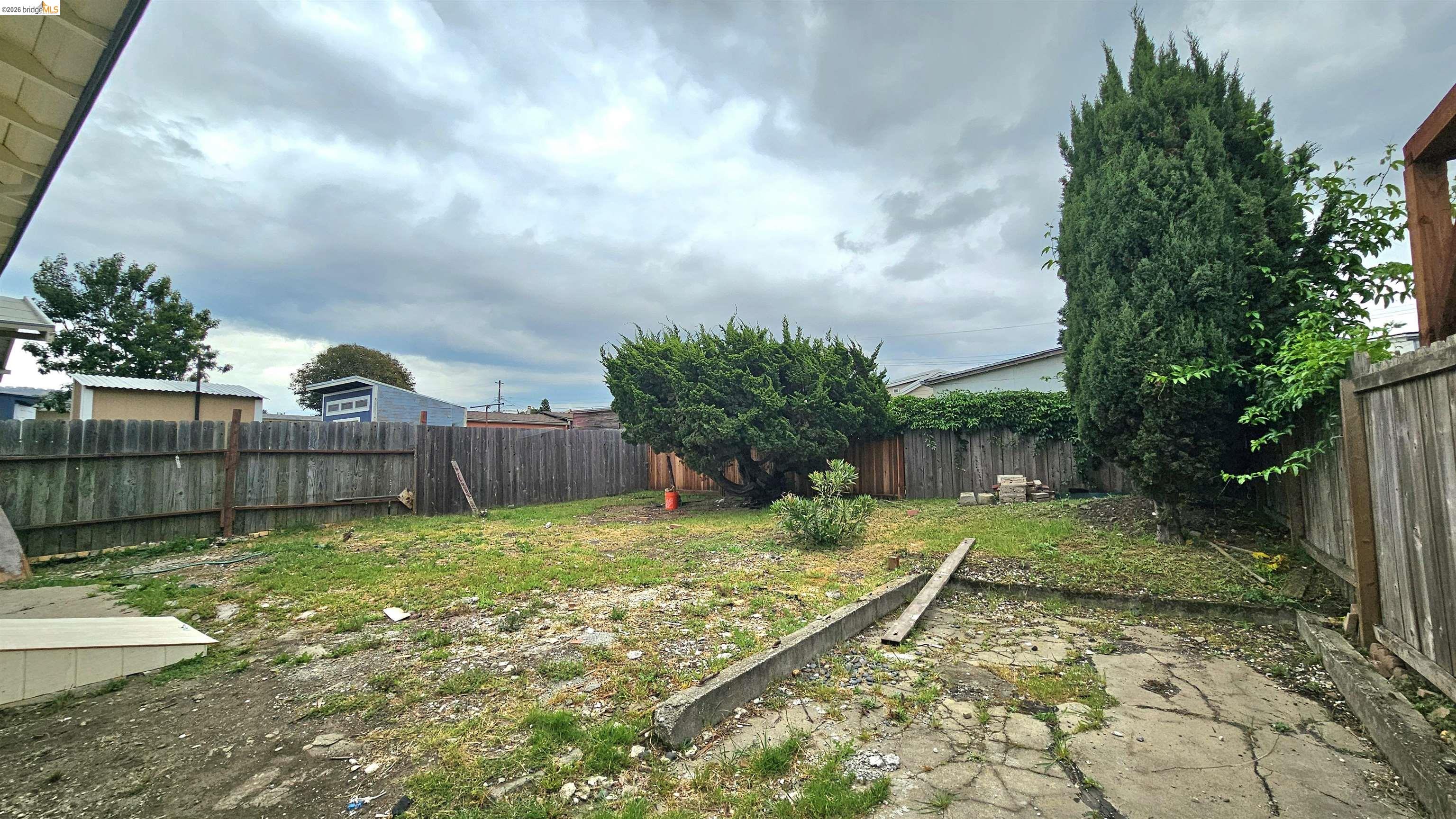 Detail Gallery Image 19 of 19 For 1720 67th Ave, Oakland,  CA 94621 - 3 Beds | 1 Baths