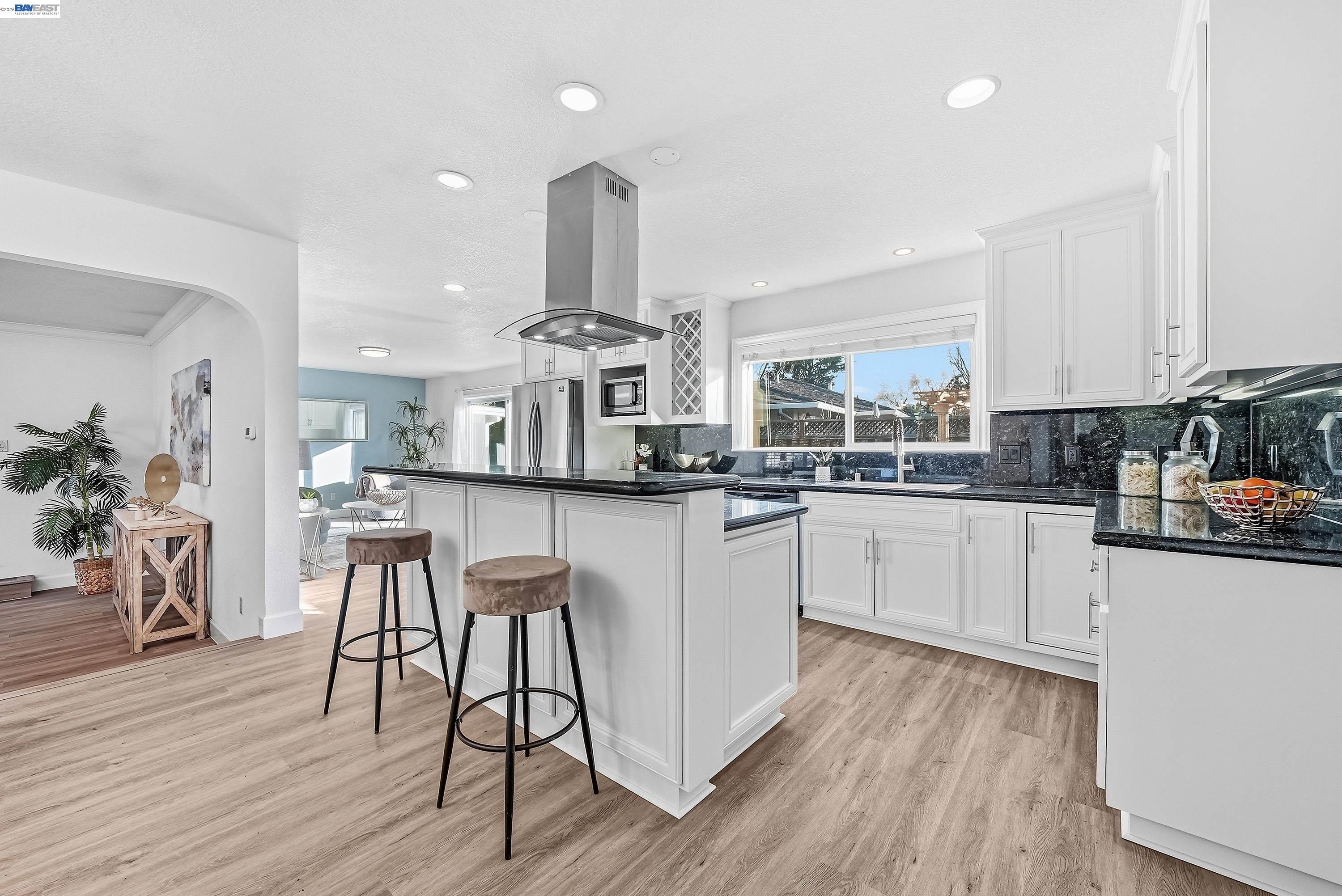 Detail Gallery Image 13 of 51 For 4022 Silver St, Pleasanton,  CA 94566 - 3 Beds | 2 Baths