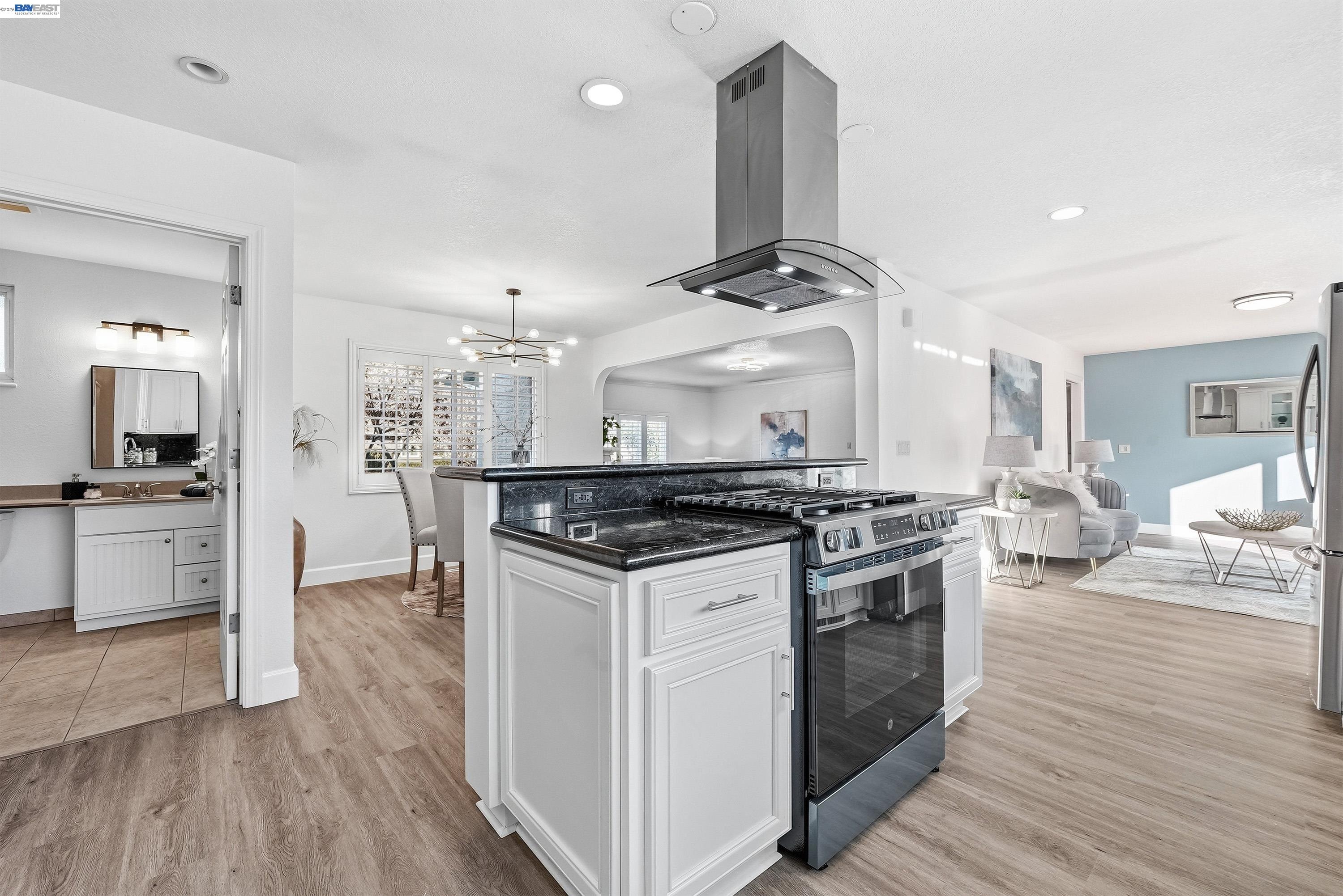 Detail Gallery Image 15 of 51 For 4022 Silver St, Pleasanton,  CA 94566 - 3 Beds | 2 Baths