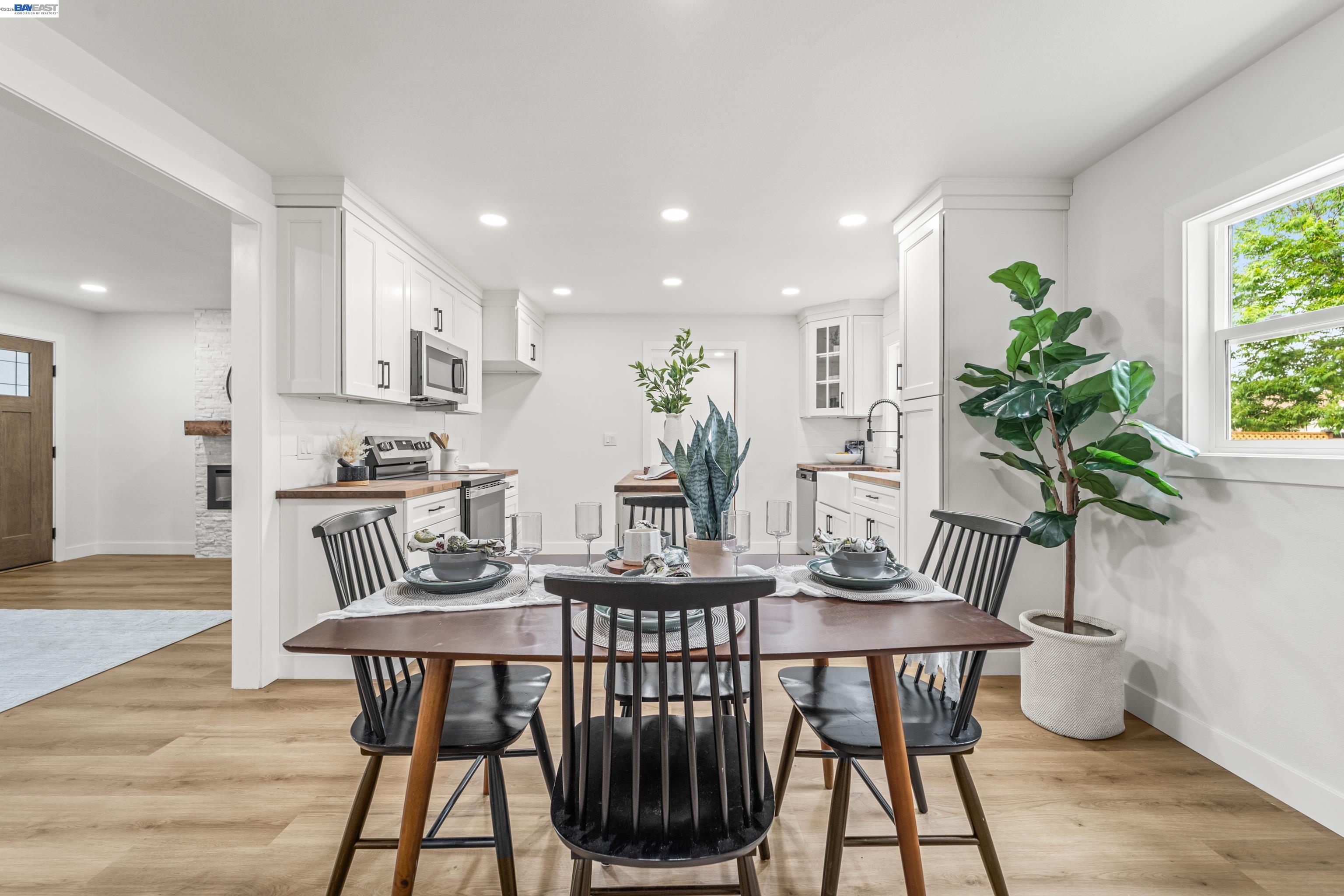 Detail Gallery Image 12 of 42 For 24 Lawrence Ave, Antioch,  CA 94509 - 2 Beds | 1 Baths