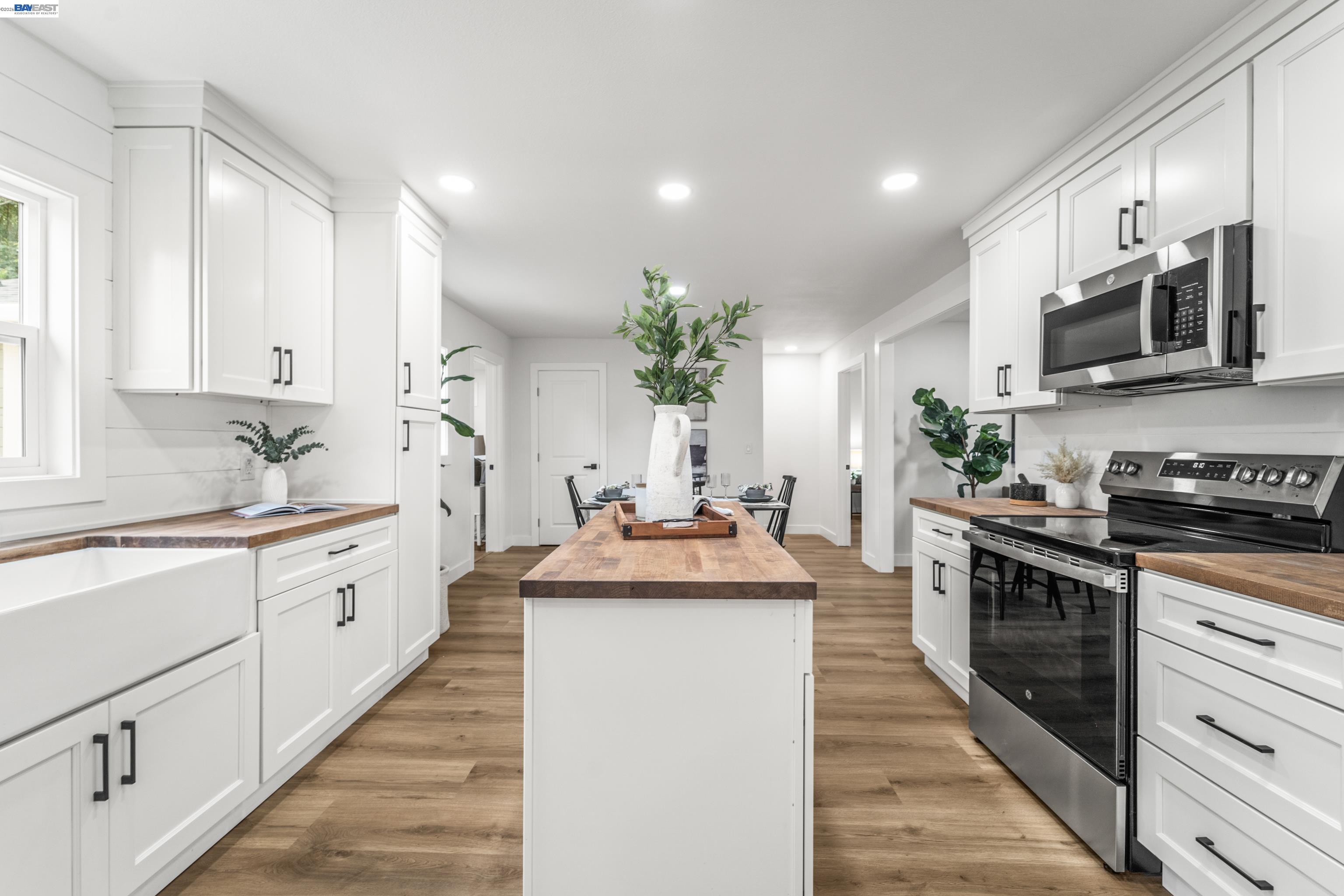 Detail Gallery Image 16 of 42 For 24 Lawrence Ave, Antioch,  CA 94509 - 2 Beds | 1 Baths