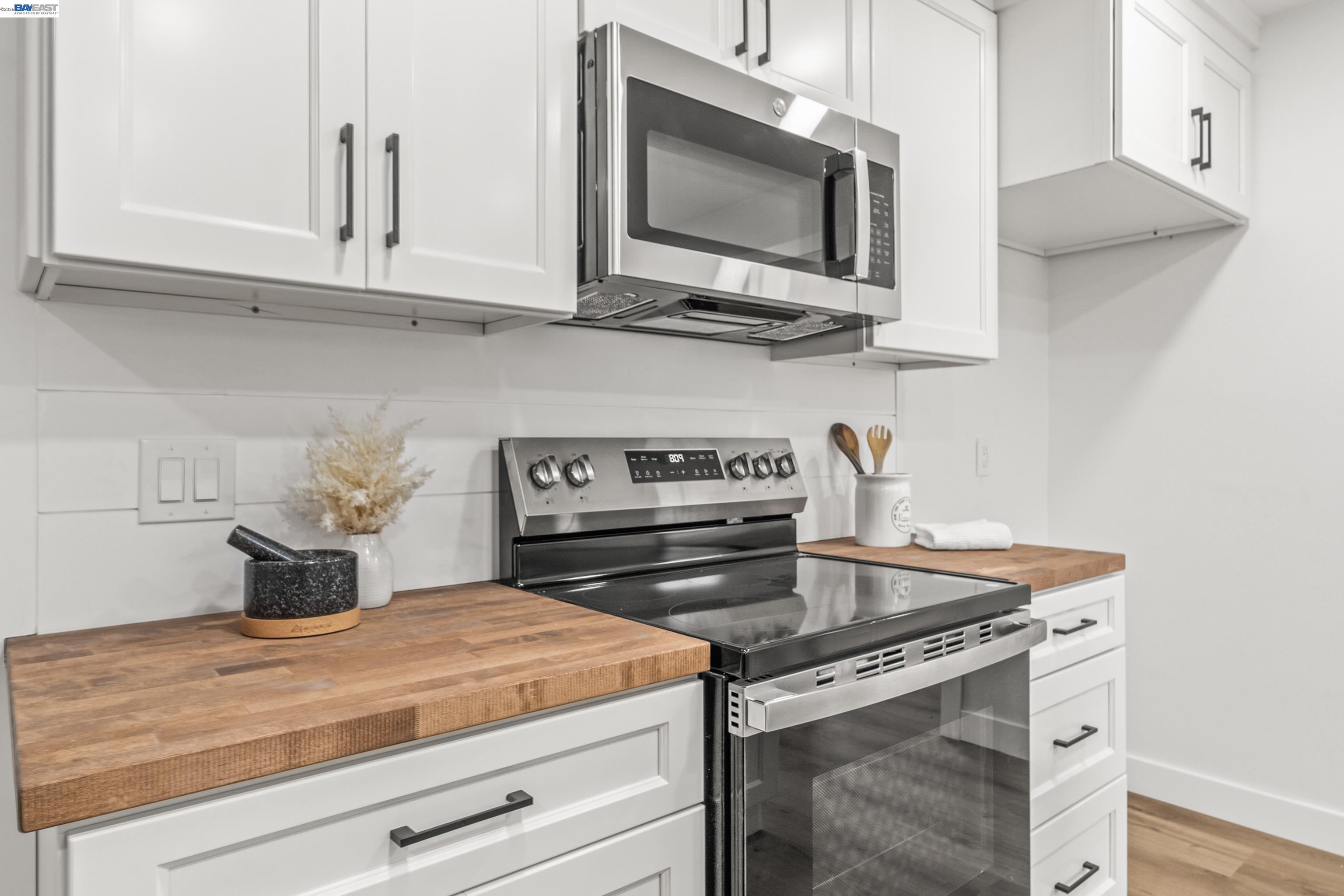 Detail Gallery Image 17 of 42 For 24 Lawrence Ave, Antioch,  CA 94509 - 2 Beds | 1 Baths