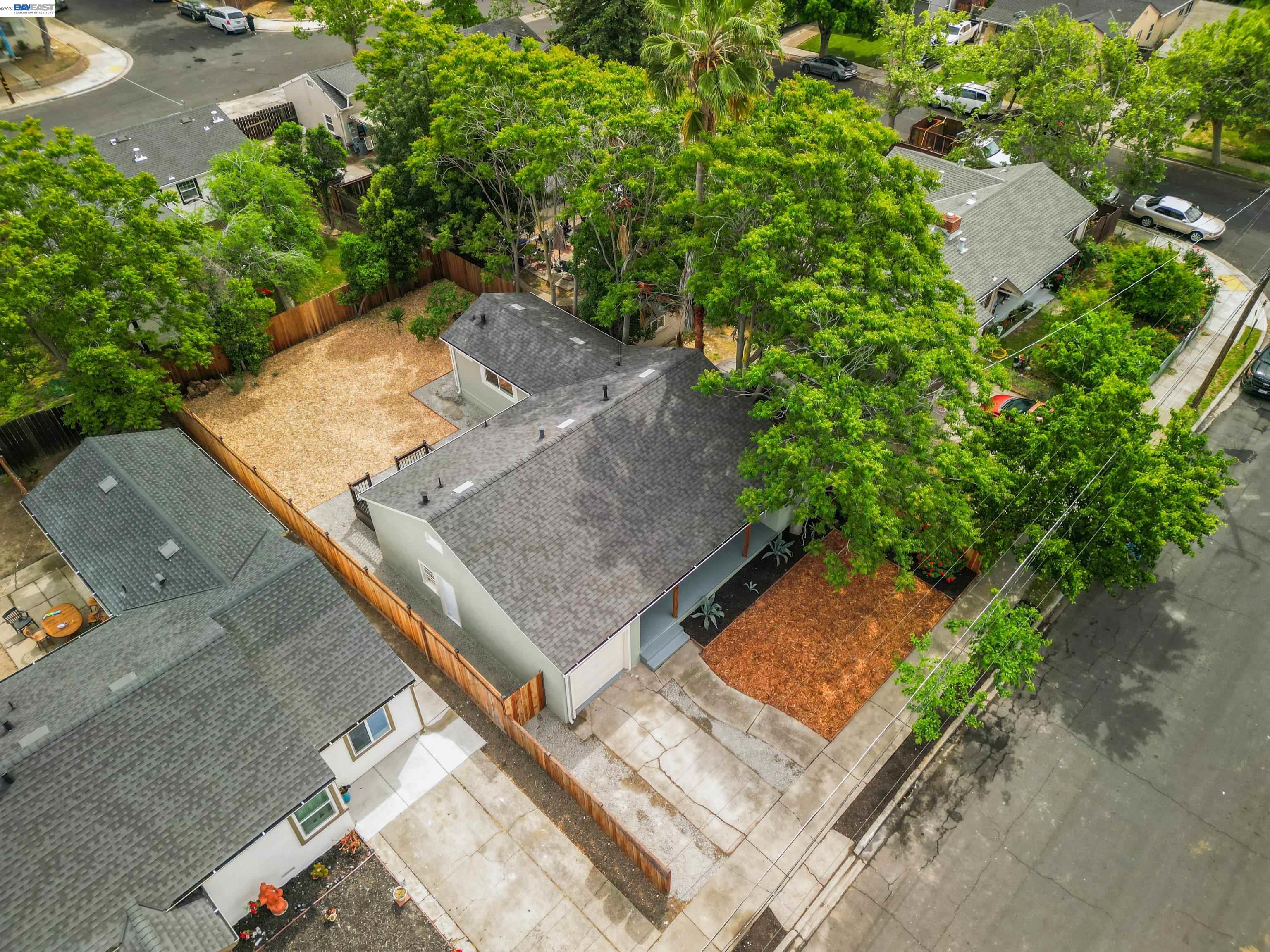 Detail Gallery Image 38 of 42 For 24 Lawrence Ave, Antioch,  CA 94509 - 2 Beds | 1 Baths